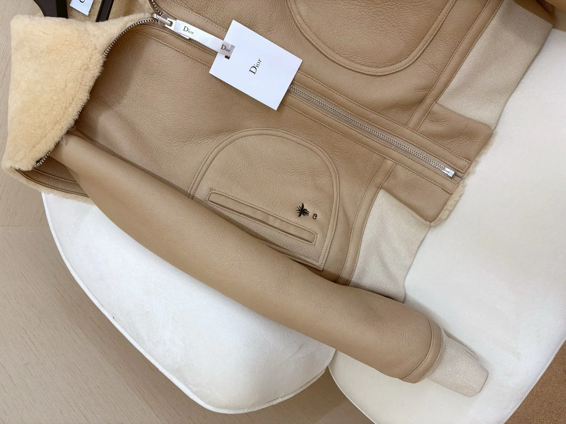 Кожаные Куртки И Дублёнки Женские Christian Dior 1069506