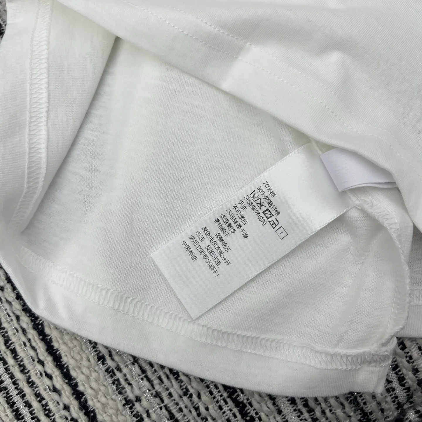 Футболки Женские Prada 13346887