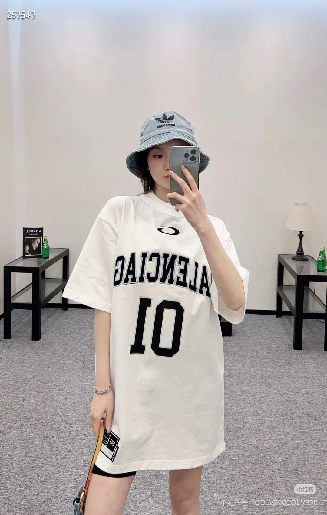 Футболки Женские Balenciaga 10066