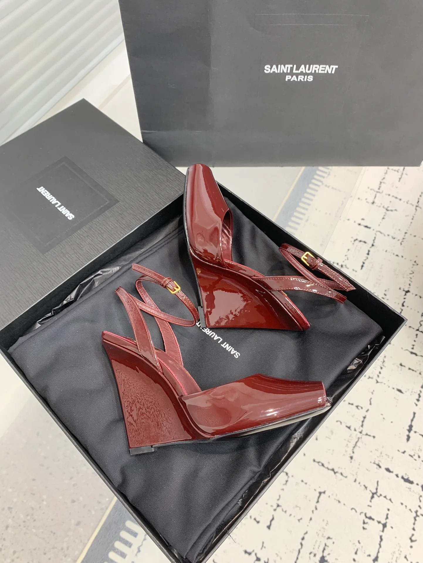 Босоножки Женские Saint Laurent 7366