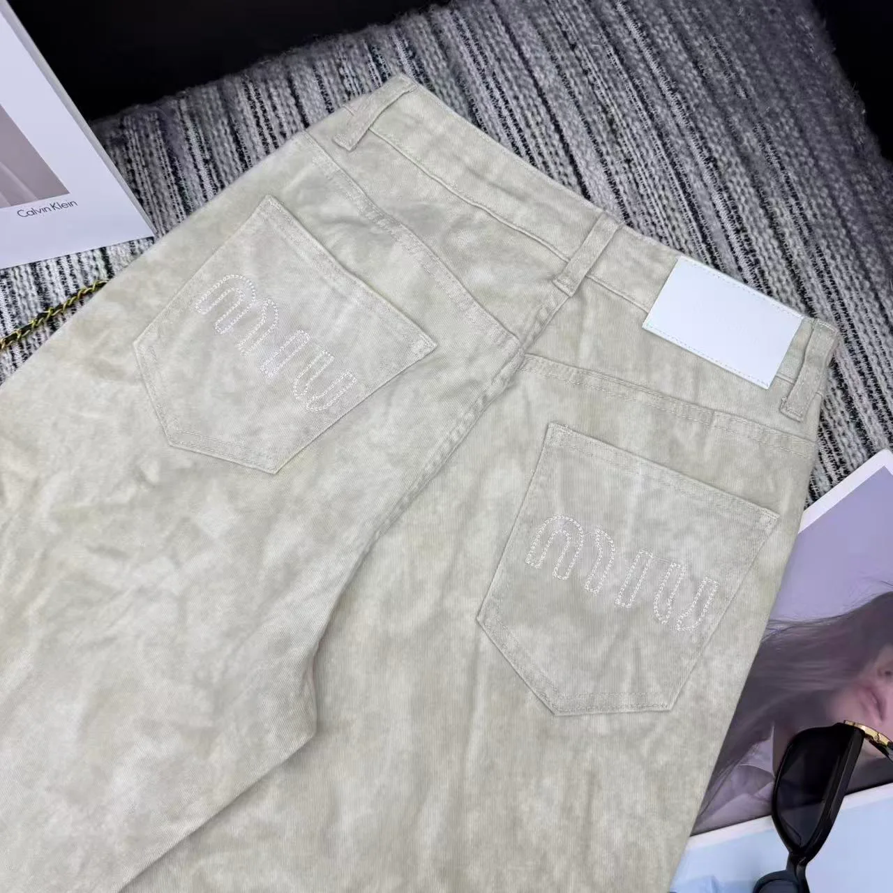 Джинсы Женские Miu Miu 10380534