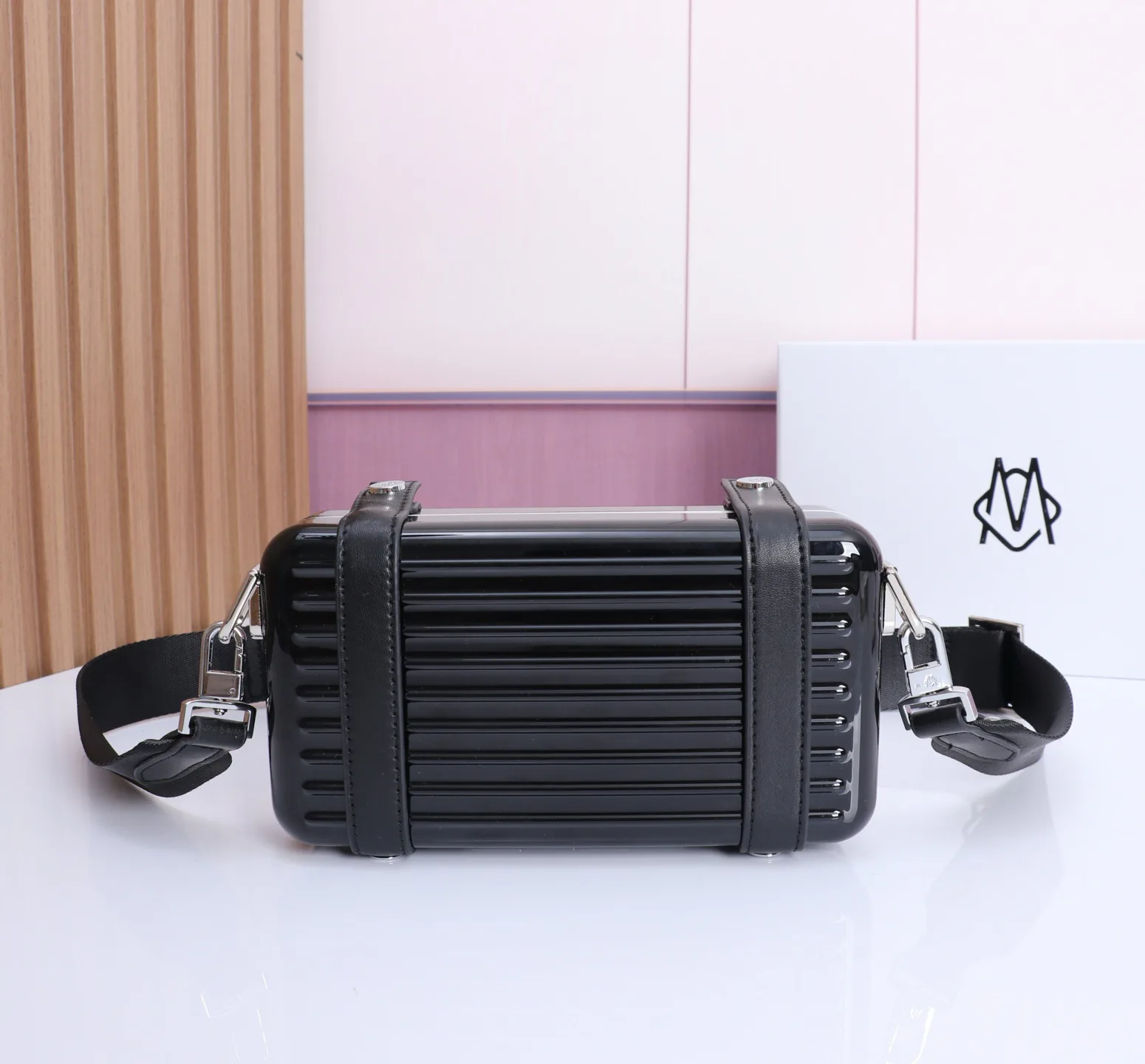 Сумки На Ремне Женские Rimowa 11185354