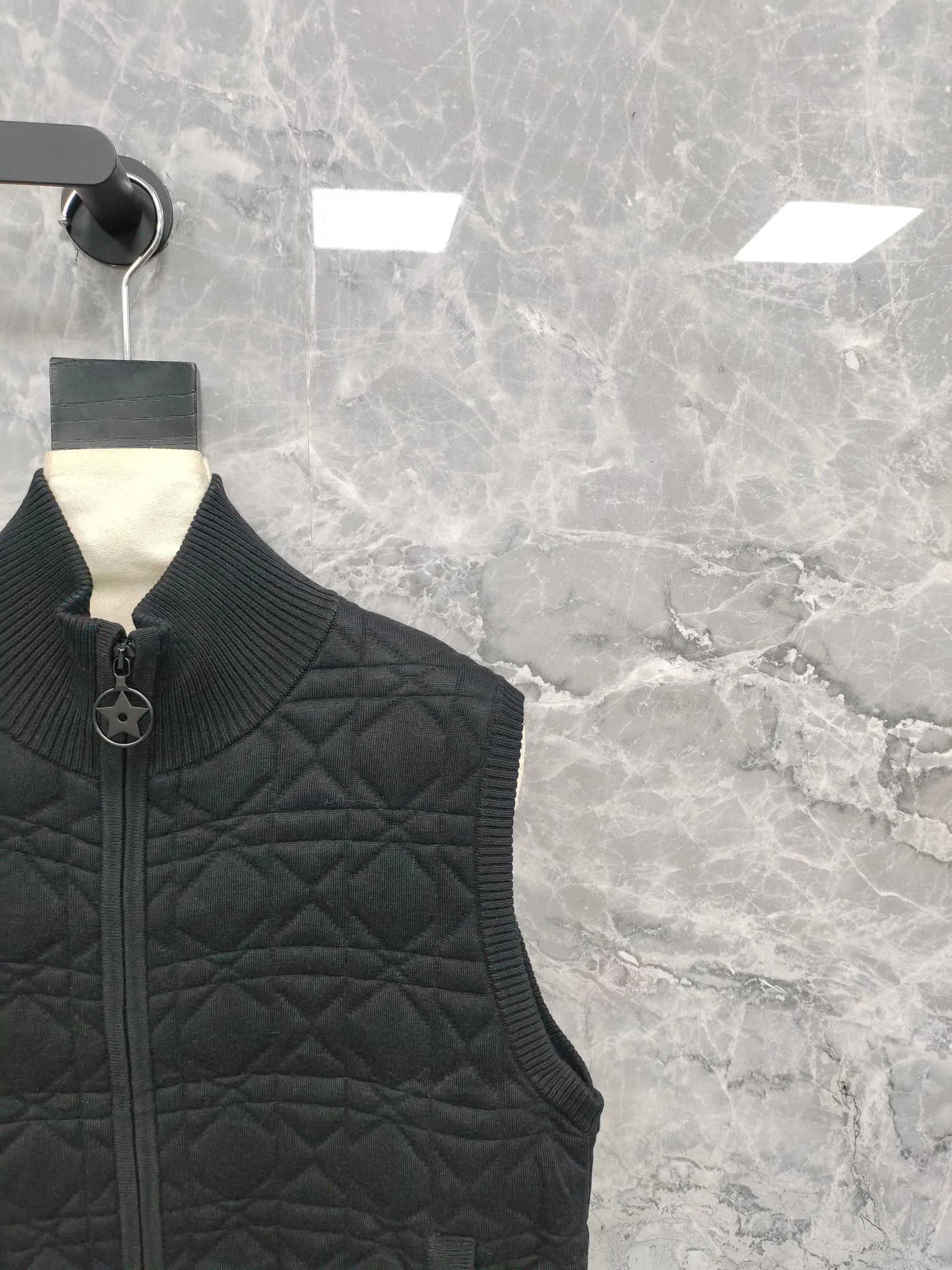 Жилеты Женские Christian Dior 17954007