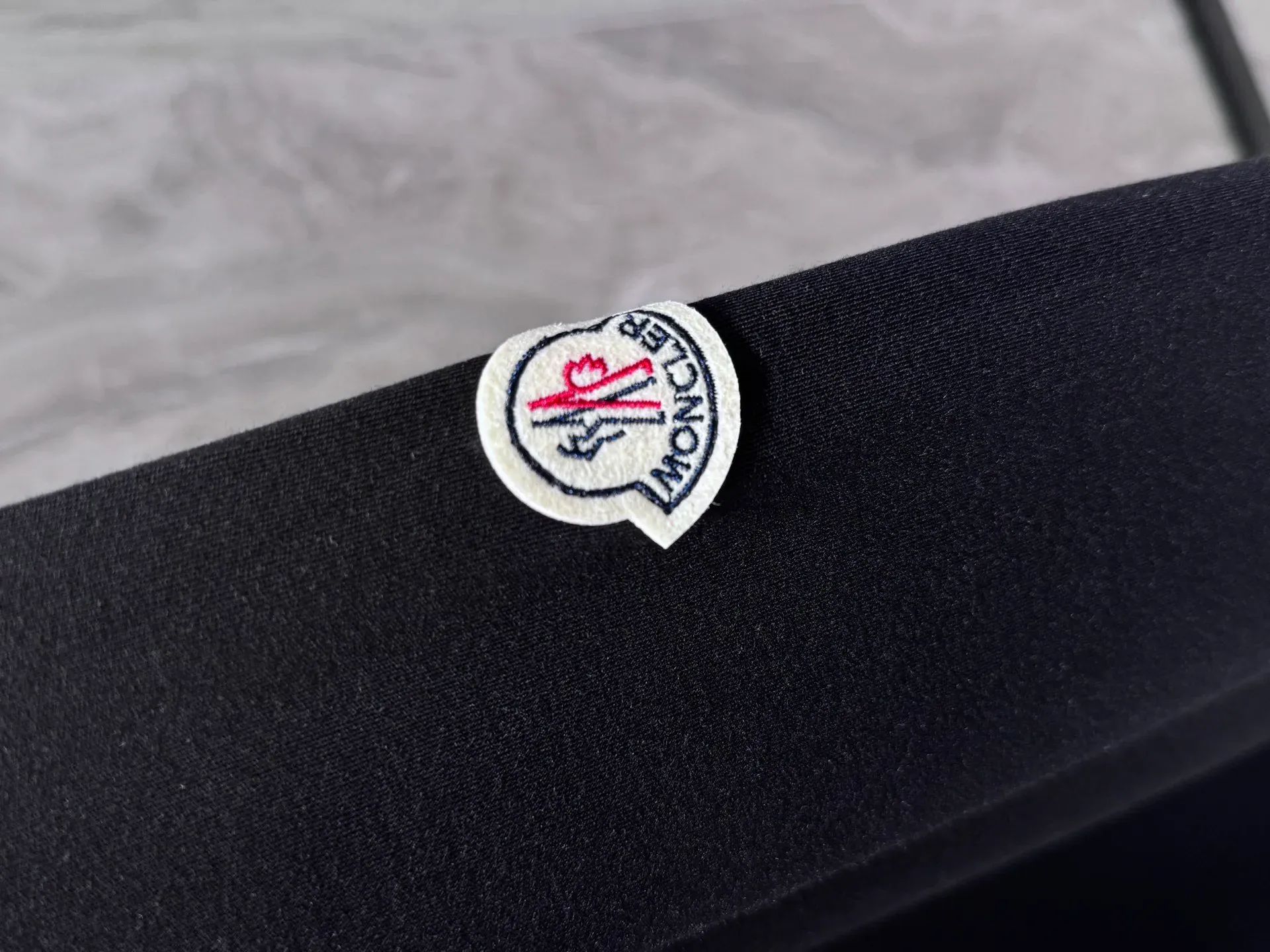 Лонгсливы Мужские Moncler 560360