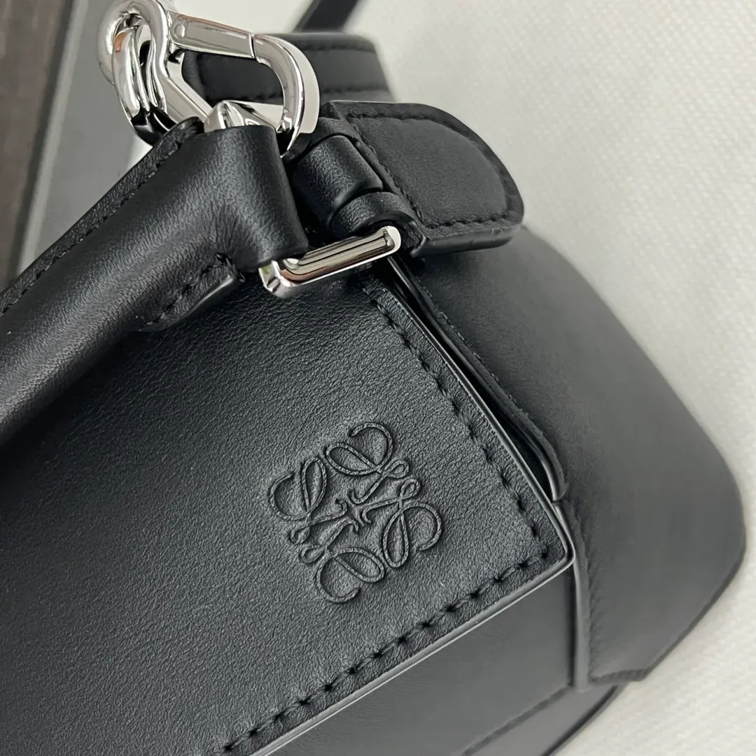 Сумки На Ремне Женские Loewe 690460