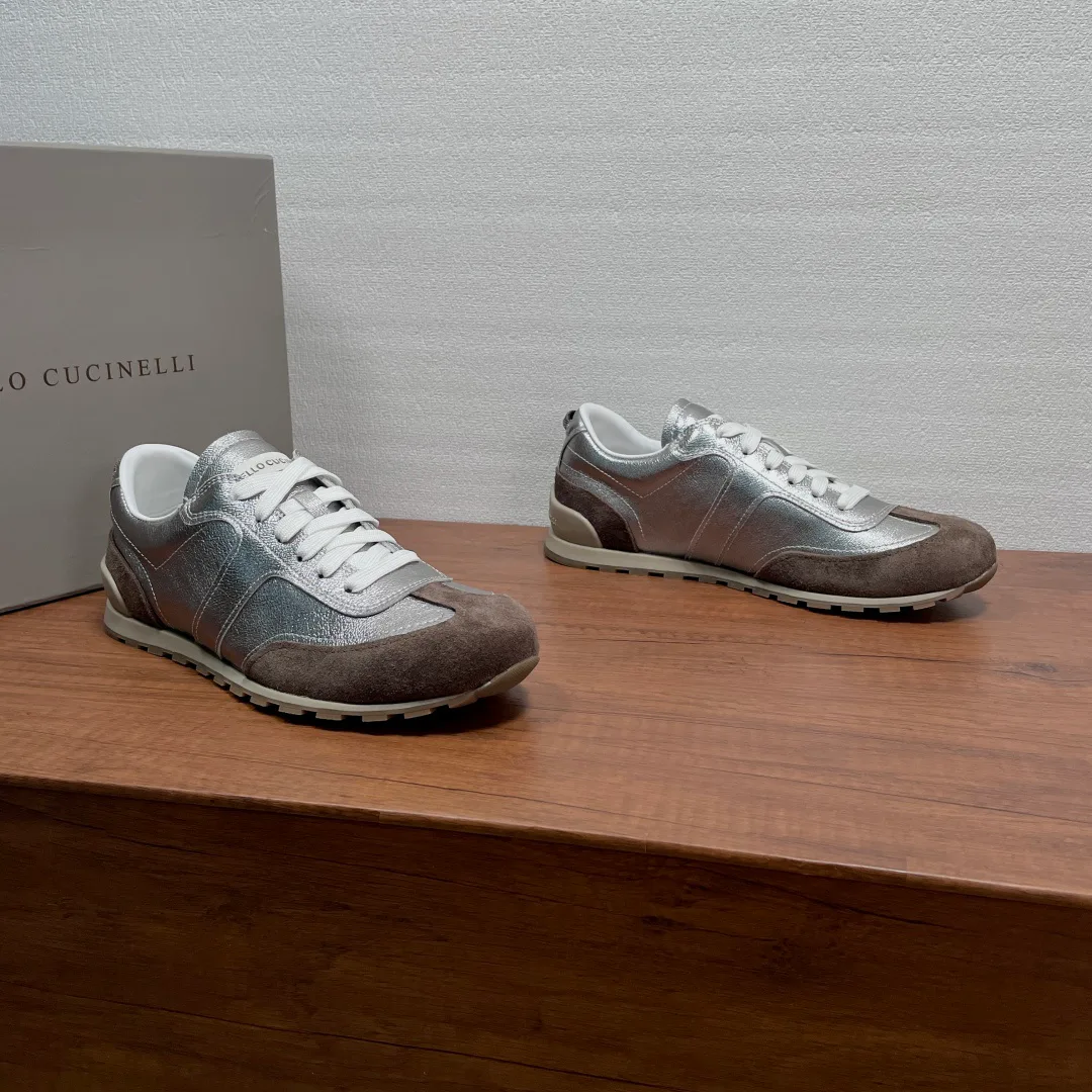 Кроссовки Женские Brunello Cucinelli 18296830