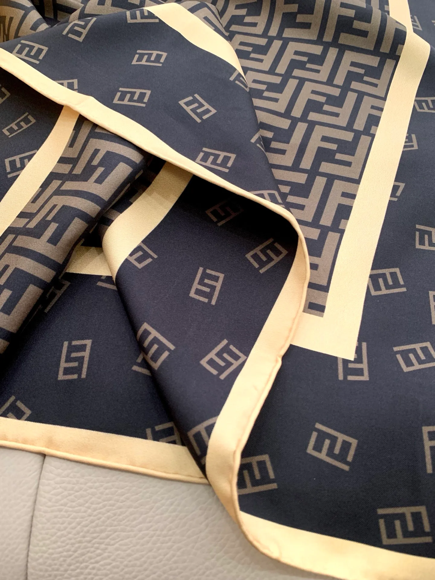 Платки Fendi 13855816
