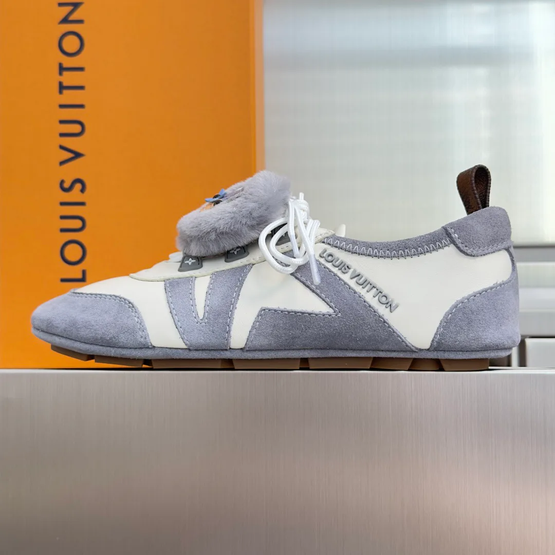 Кроссовки Женские Louis Vuitton 17415513