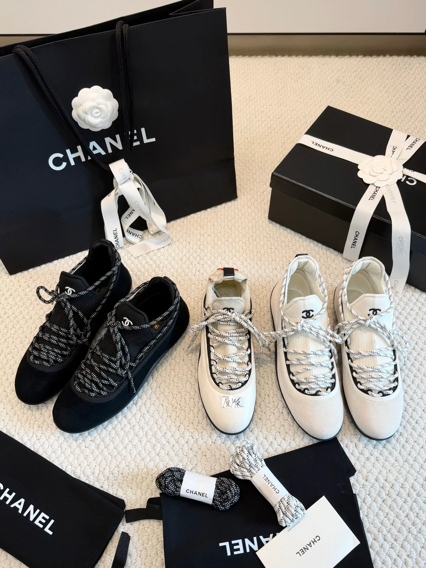 Кроссовки Женские Chanel 19259351