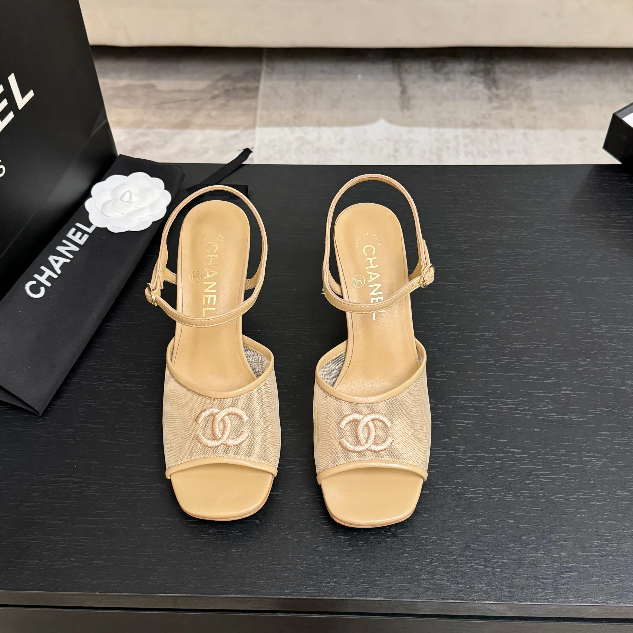 Босоножки Женские Chanel 17657697
