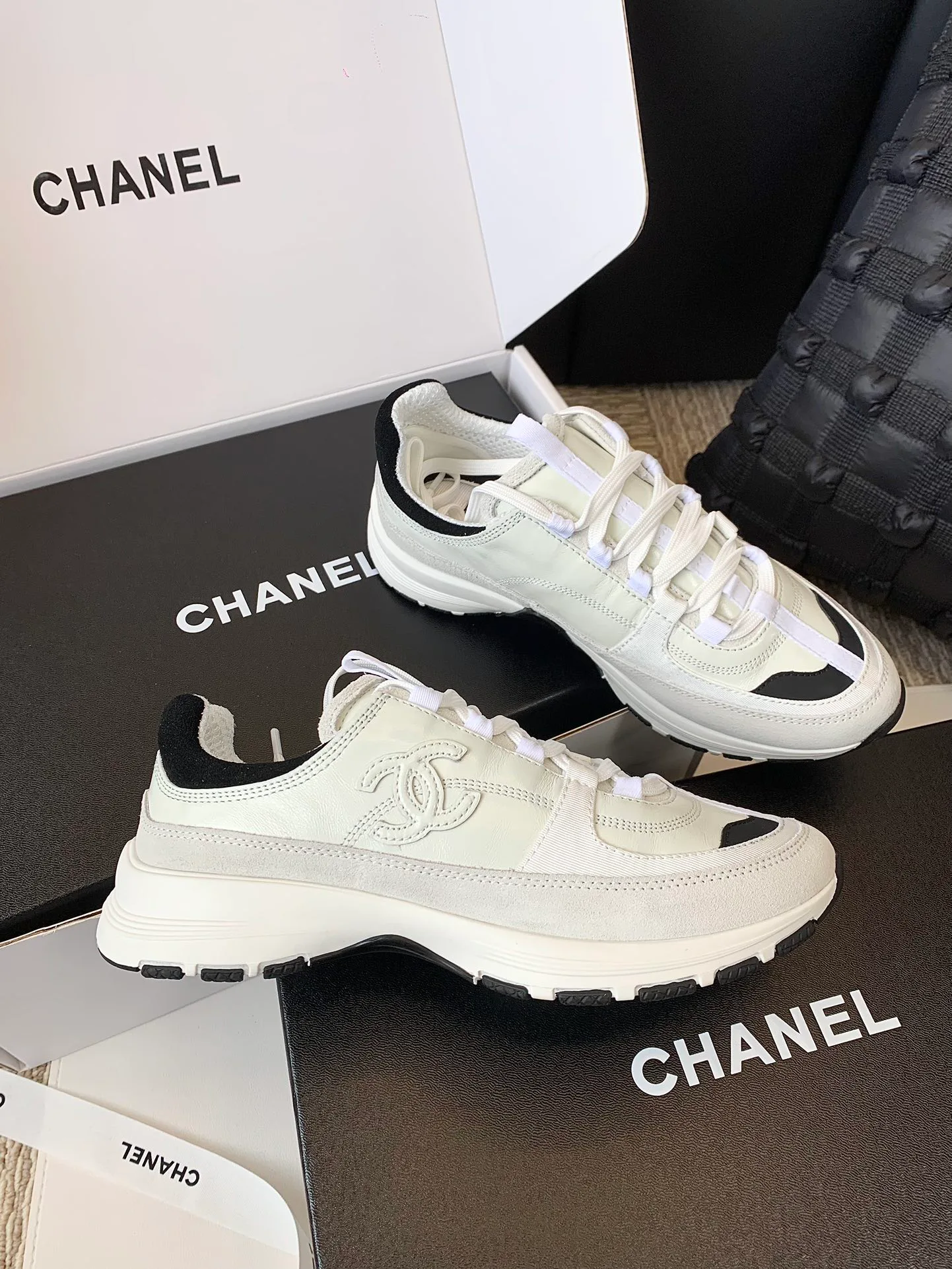 Кроссовки Женские Chanel 10851135