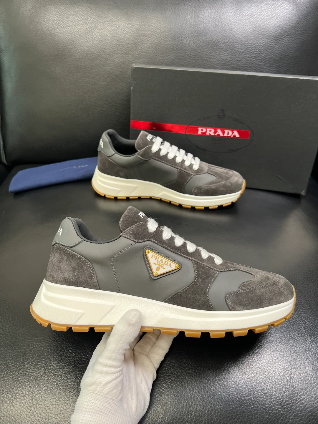 Кроссовки Женские Prada 471670