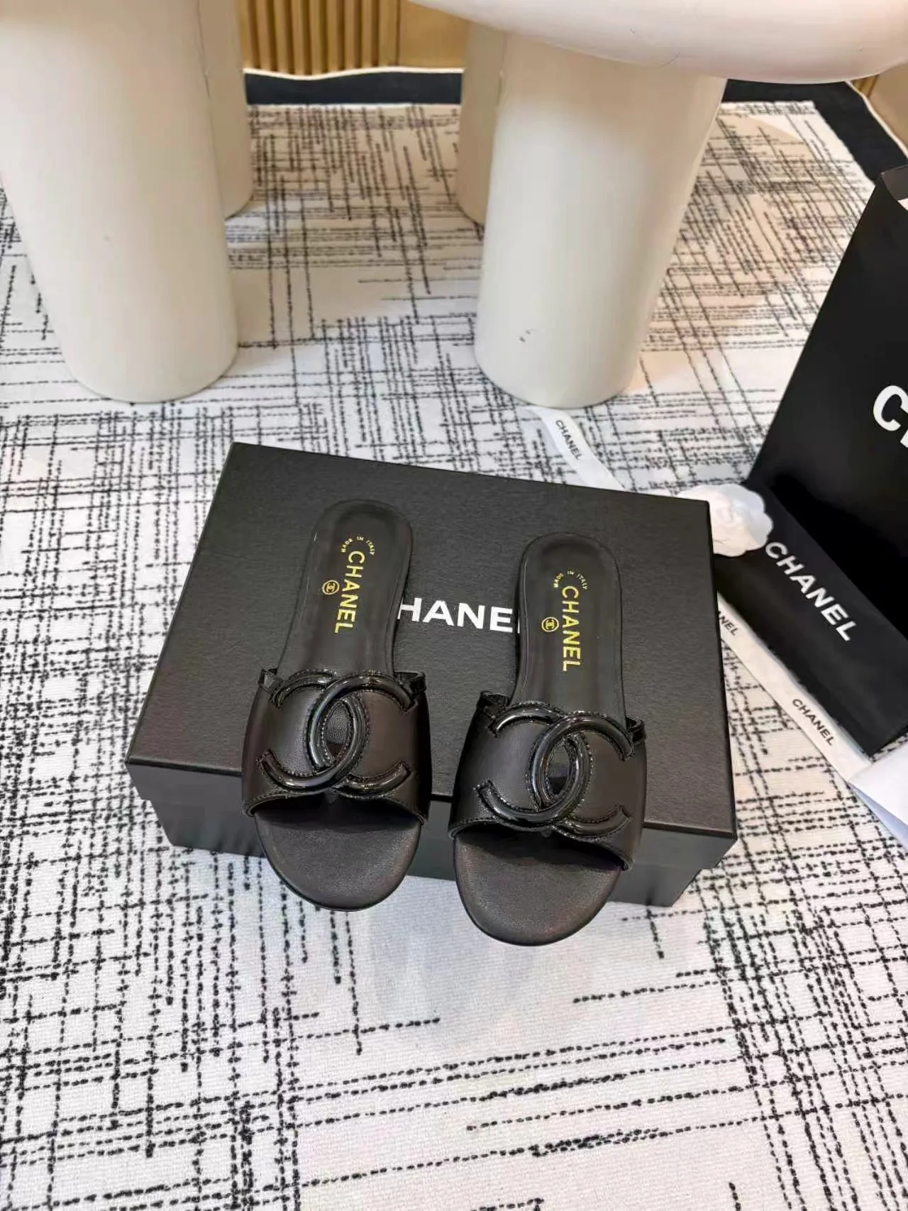 Шлепанцы Женские Chanel 11709140