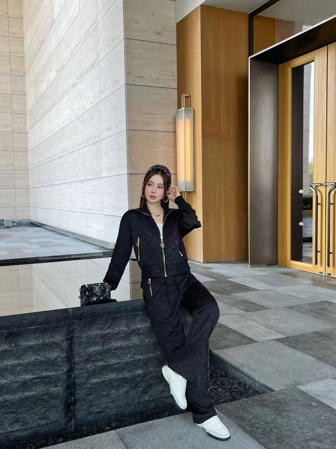 Костюмы Женские Louis Vuitton 10857652