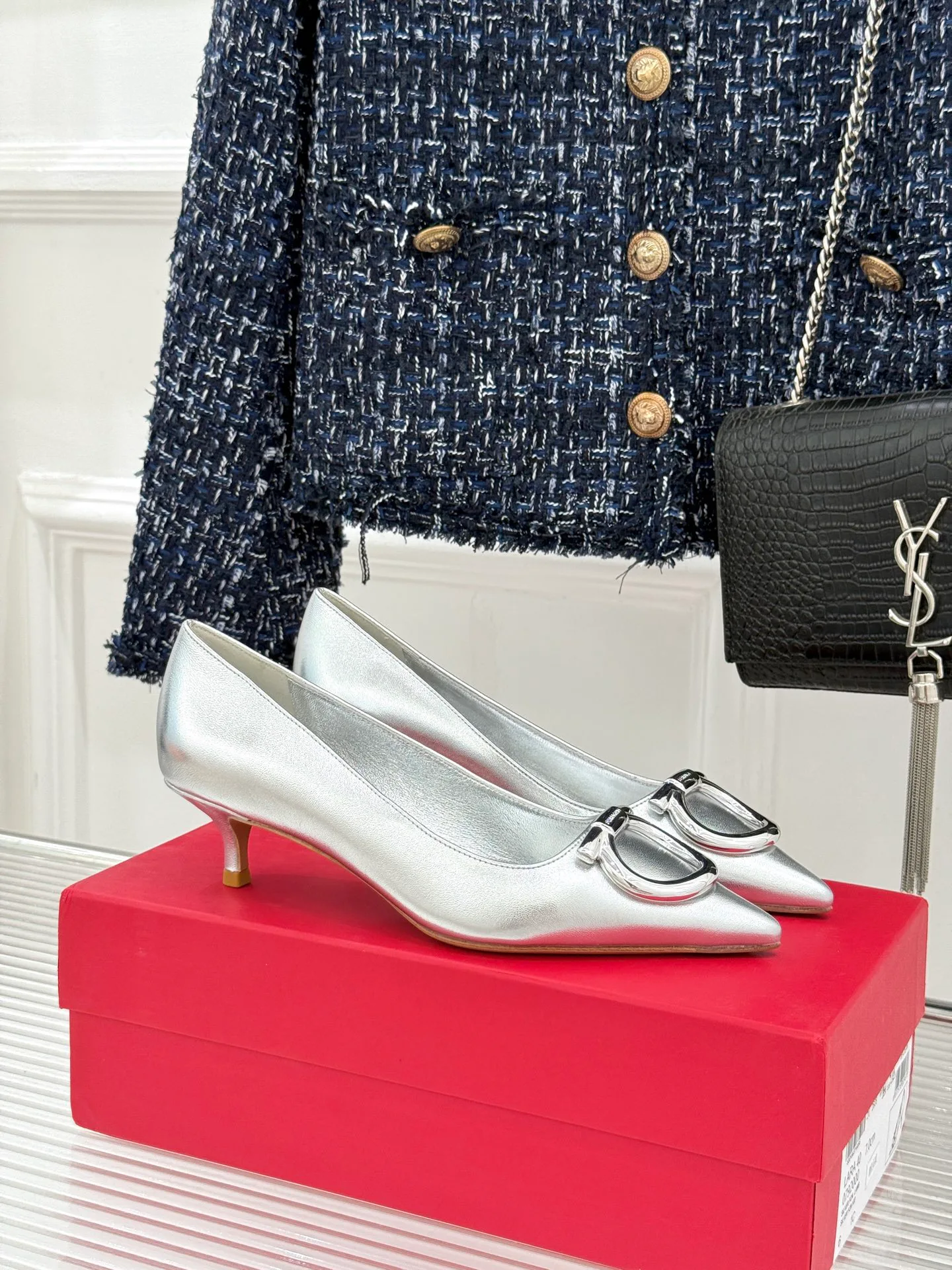 Туфли Женские Salvatore Ferragamo 18104112