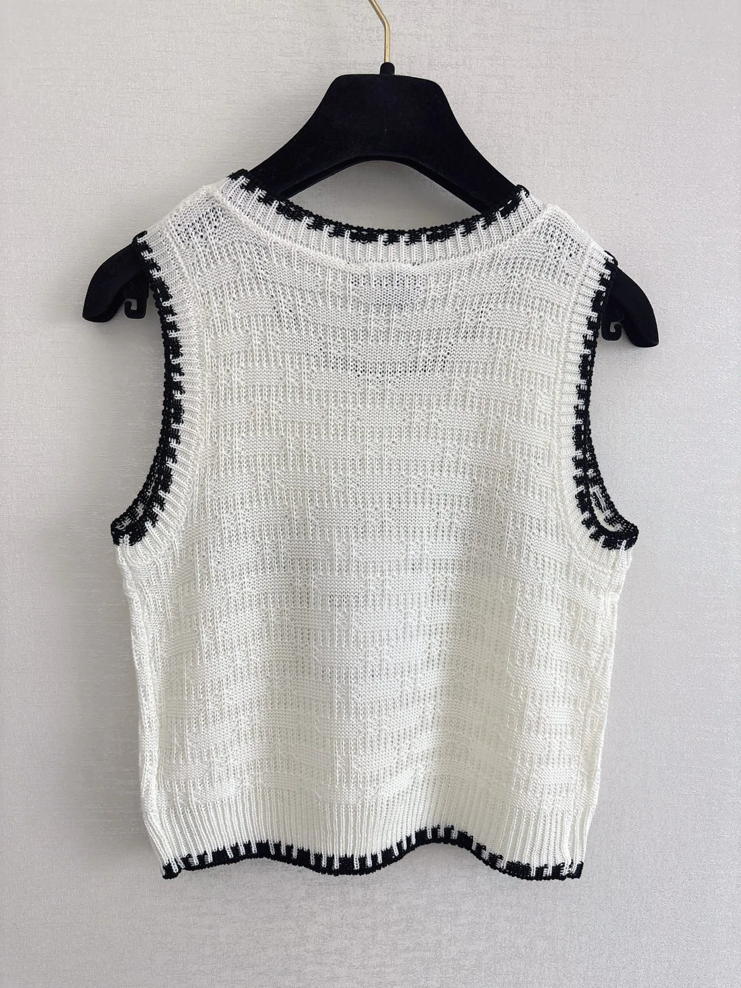 Жилеты Женские Chanel 11936032