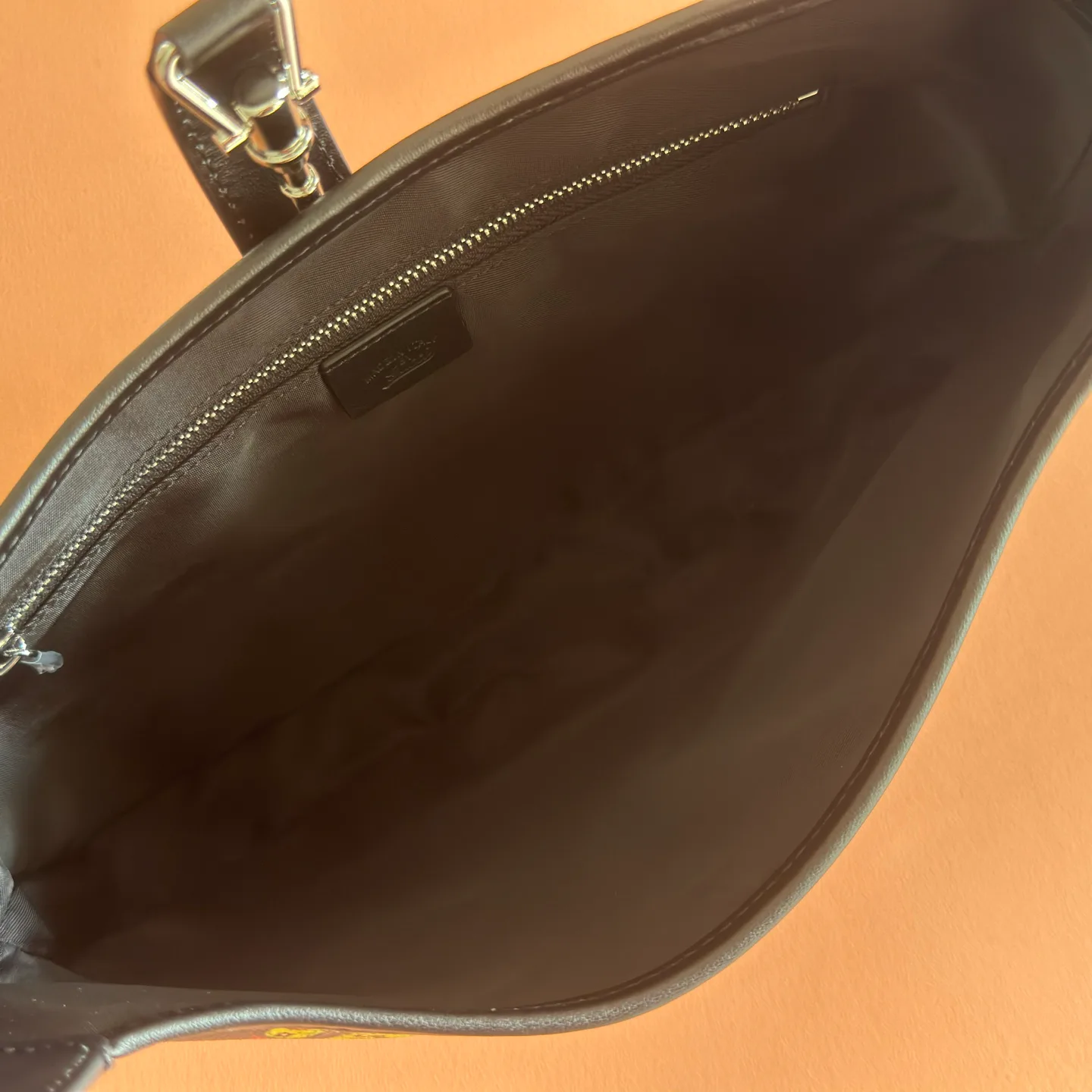 Классические Сумки Женские Gucci 18148086
