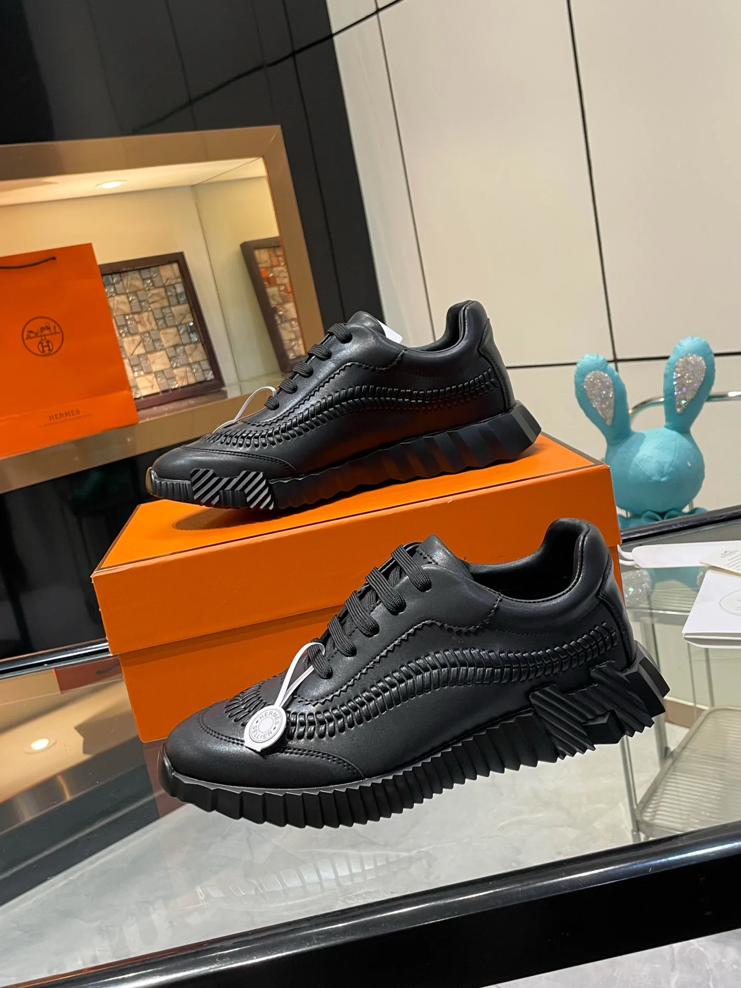 Кроссовки Женские Hermes 17954786