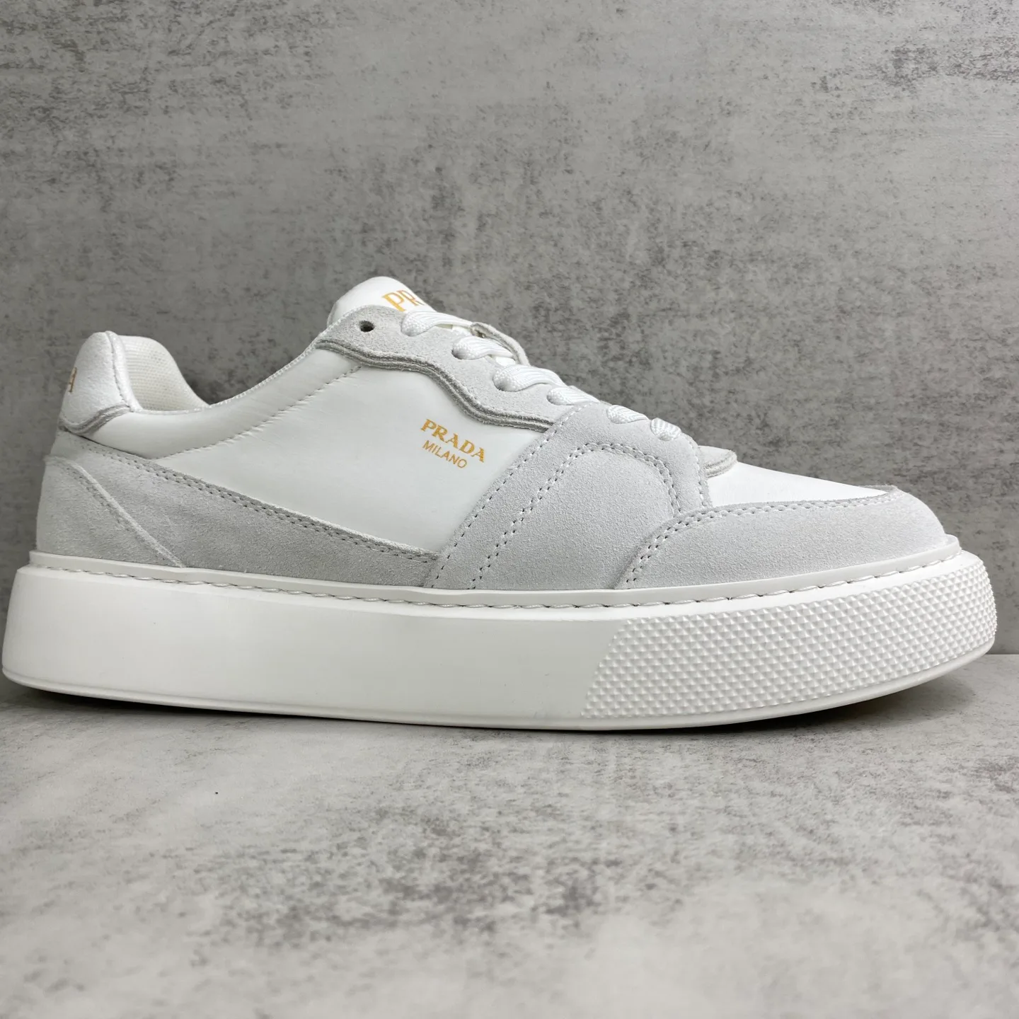 Кроссовки Мужские Prada 11679464