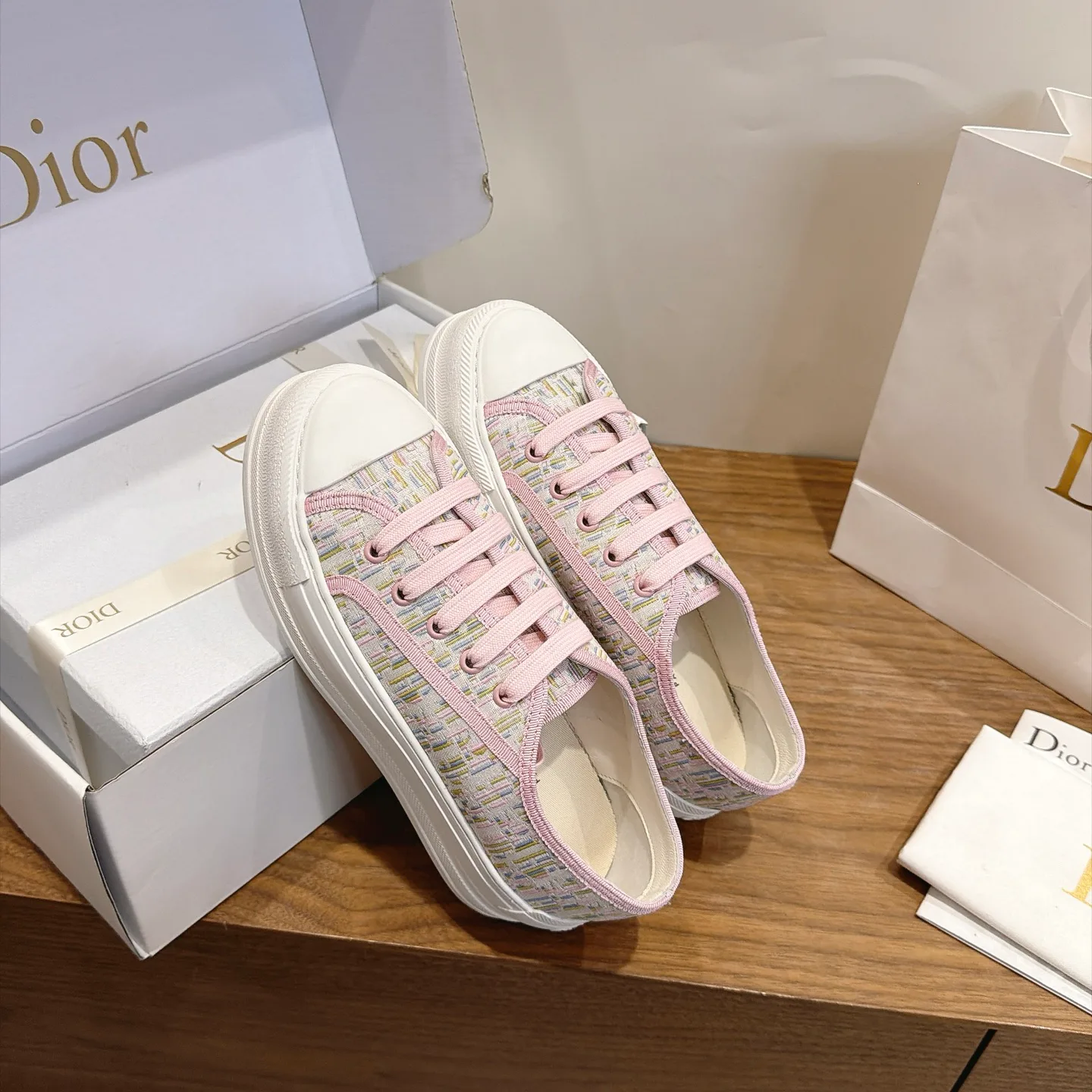 Кроссовки Женские Christian Dior 18034456