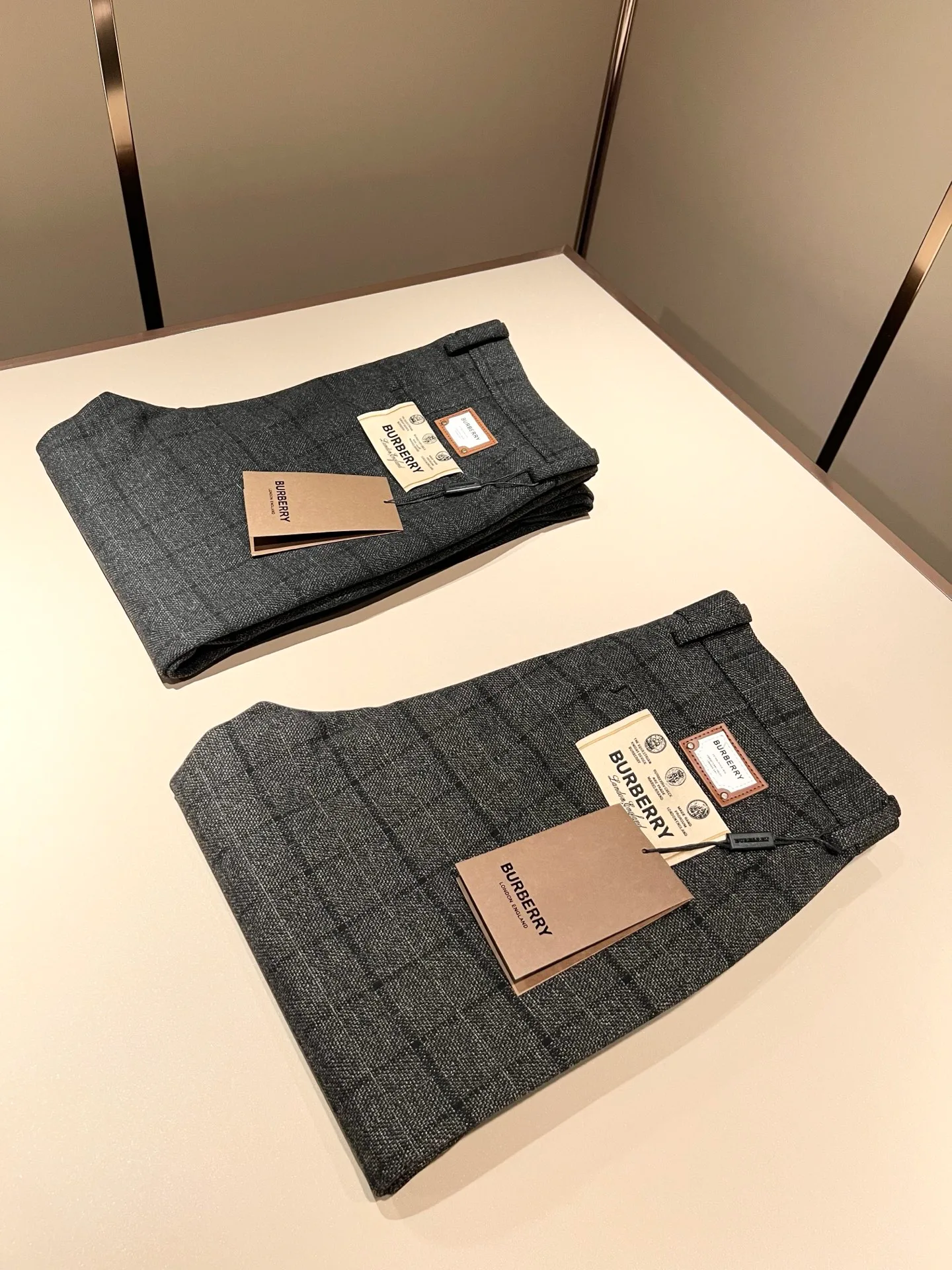 Брюки Мужские Burberry 244335