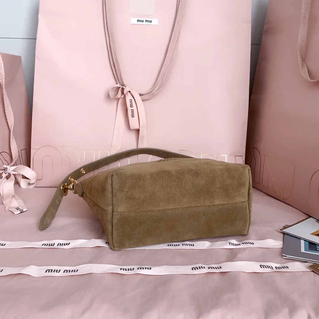Классические Сумки Женские Miu Miu 11565886