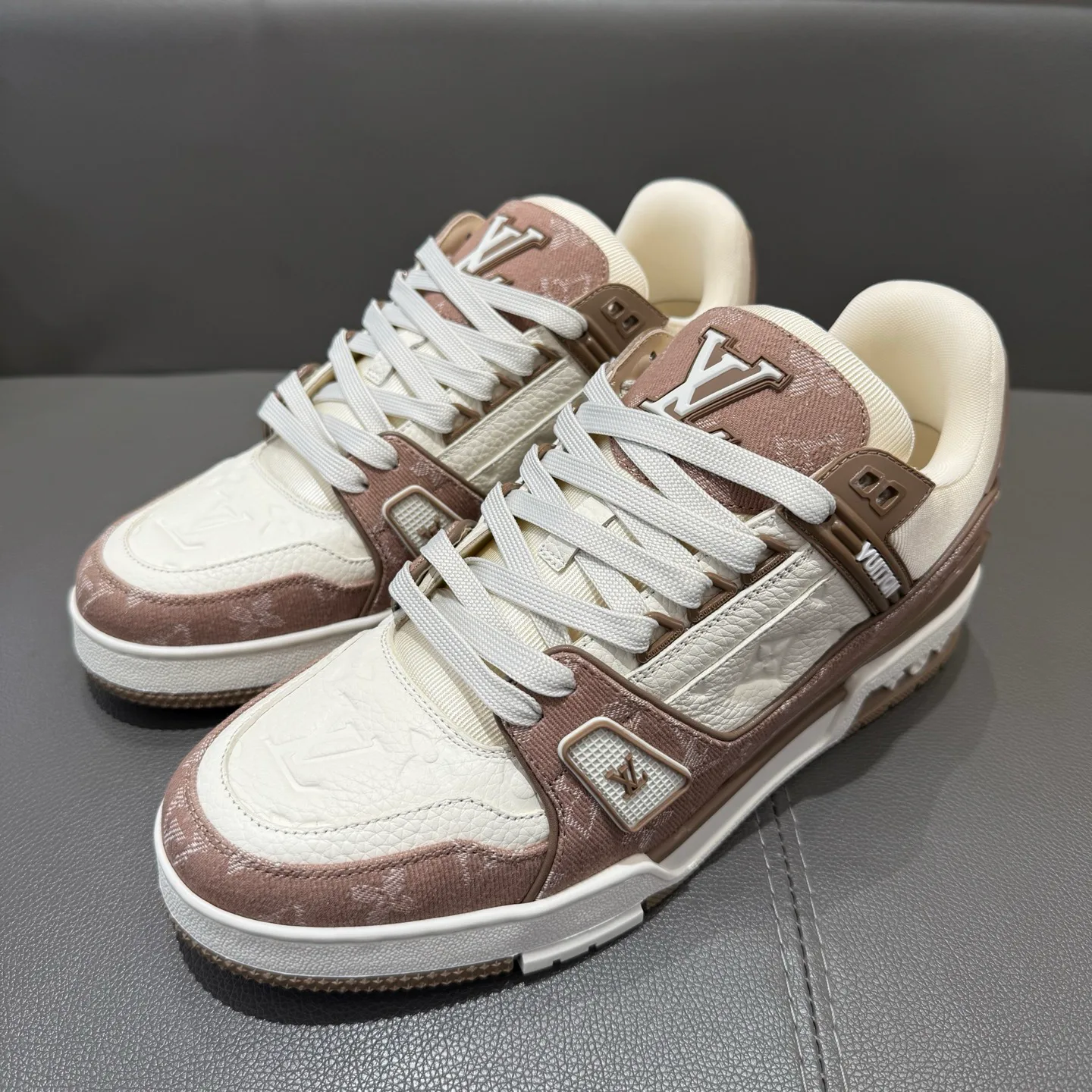 Кроссовки Женские Louis Vuitton 1291507