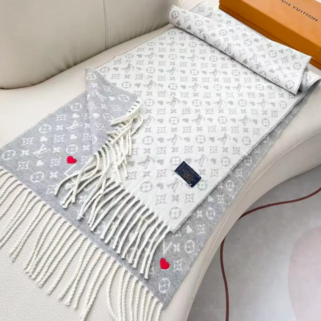 Шарфы Louis Vuitton 1116097