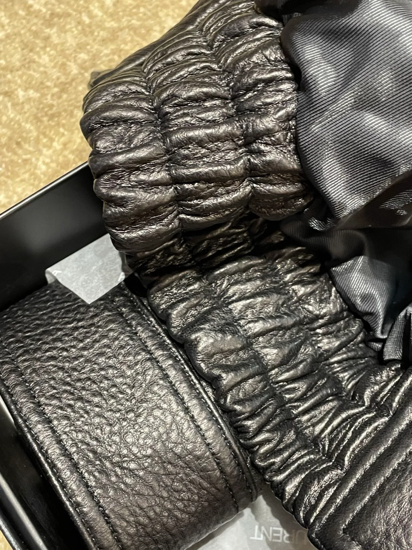 Куртки Мужские Yves Saint Laurent Куртки Мужские Yves Saint Laurent