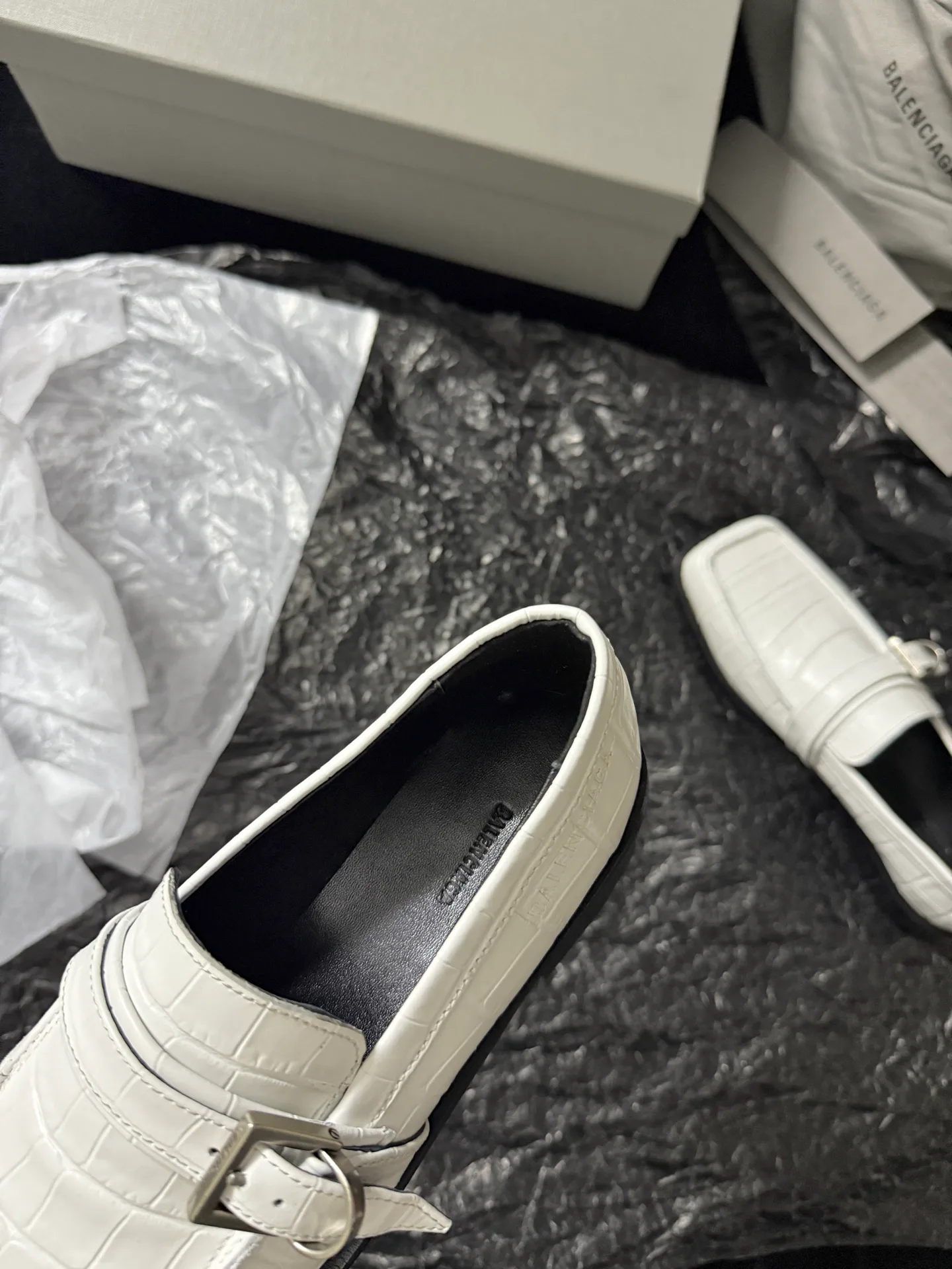 Лоферы Женские Balenciaga 670168