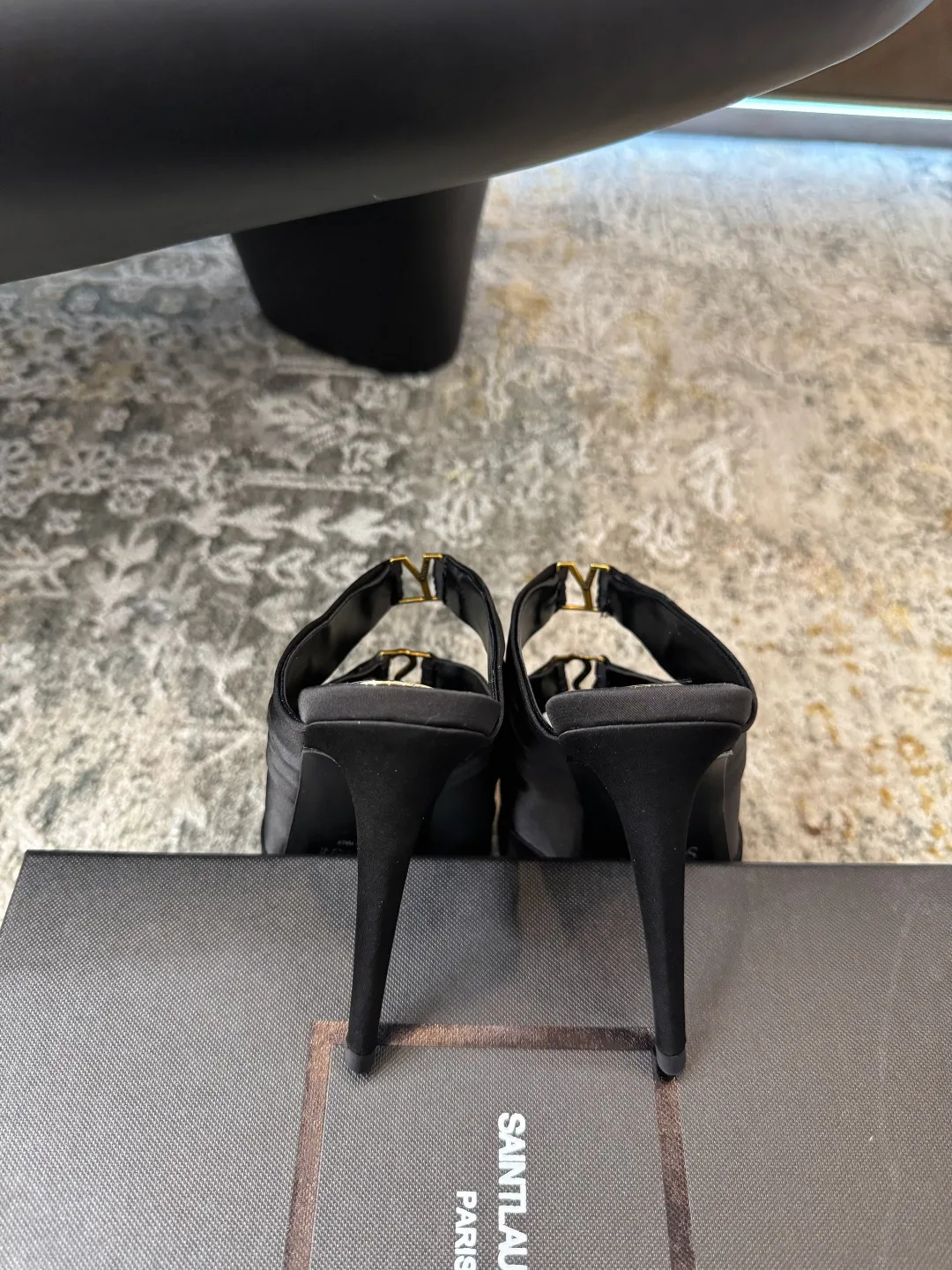 Босоножки Женские Saint Laurent 3919929