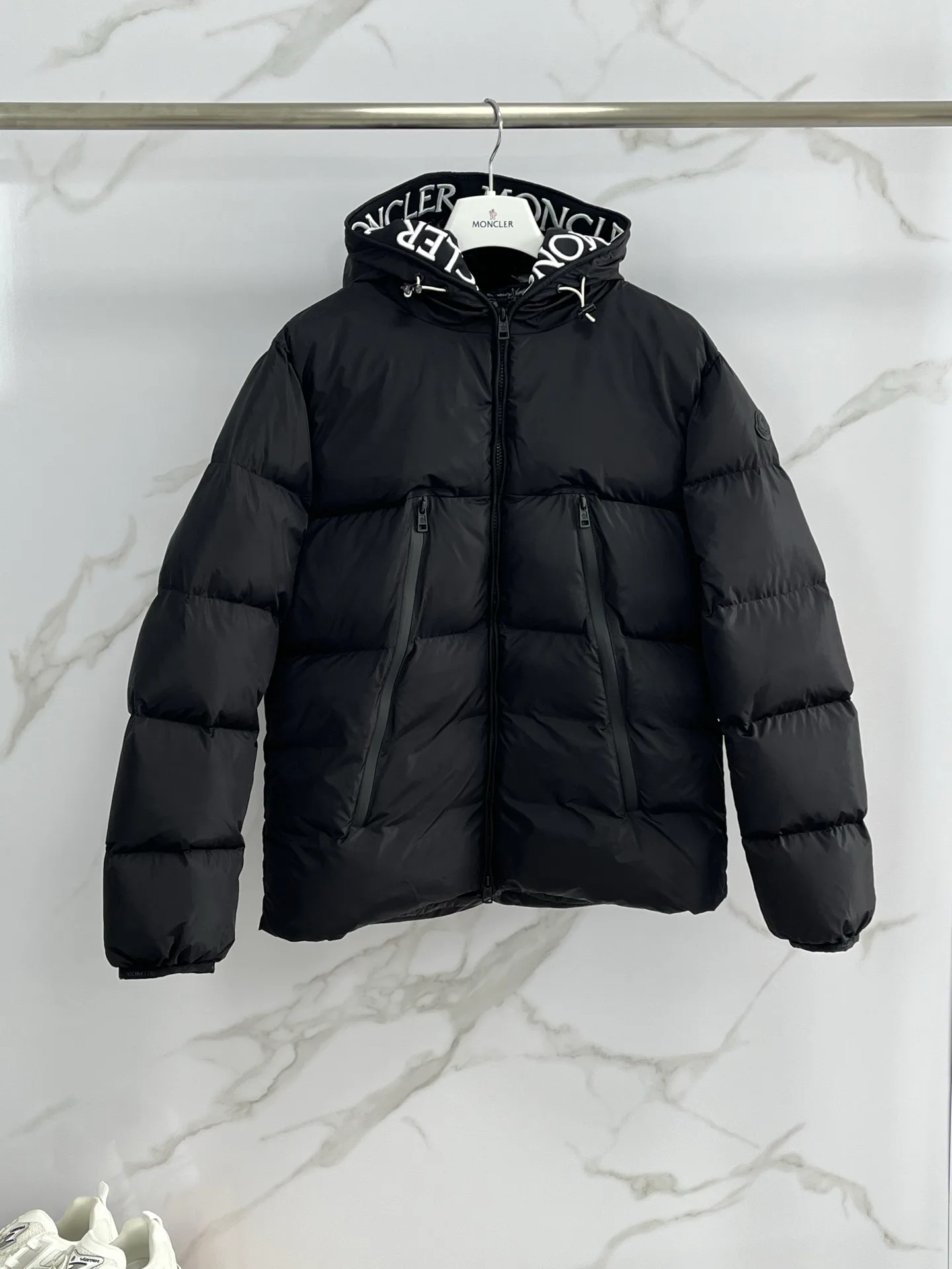 Куртки И Пуховики Женские Moncler 18794535