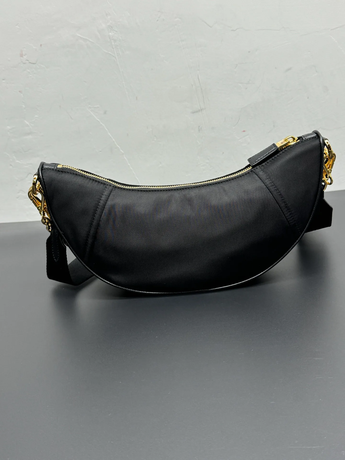 Сумки На Ремне Женские Prada 363714