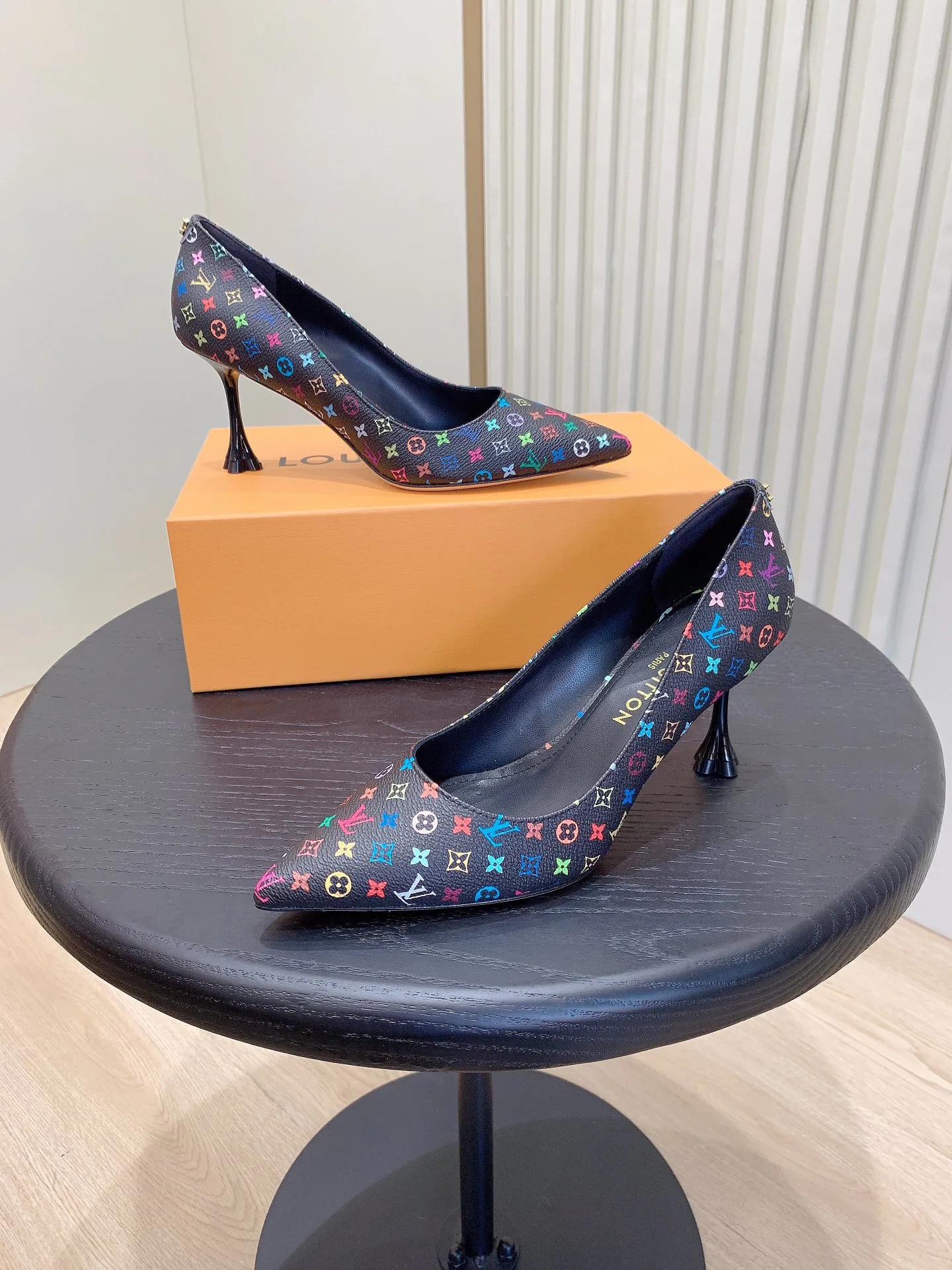 Туфли Женские Louis Vuitton 1834456