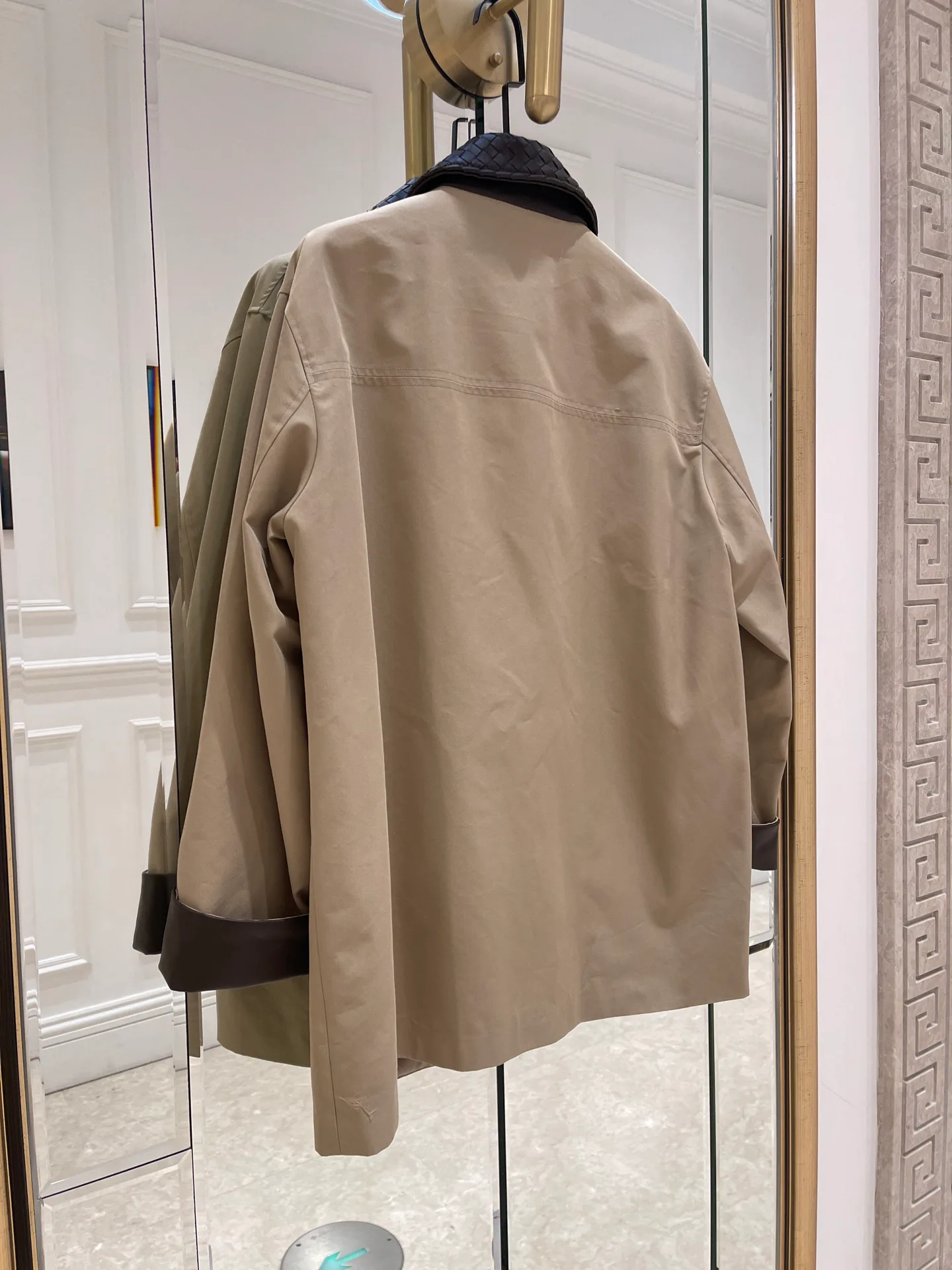 Куртки И Пуховики Женские Chanel 225024