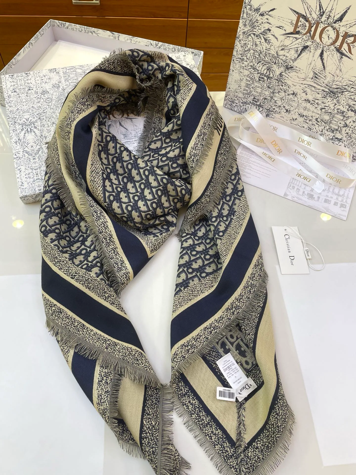 Шарфы Christian Dior 17898738