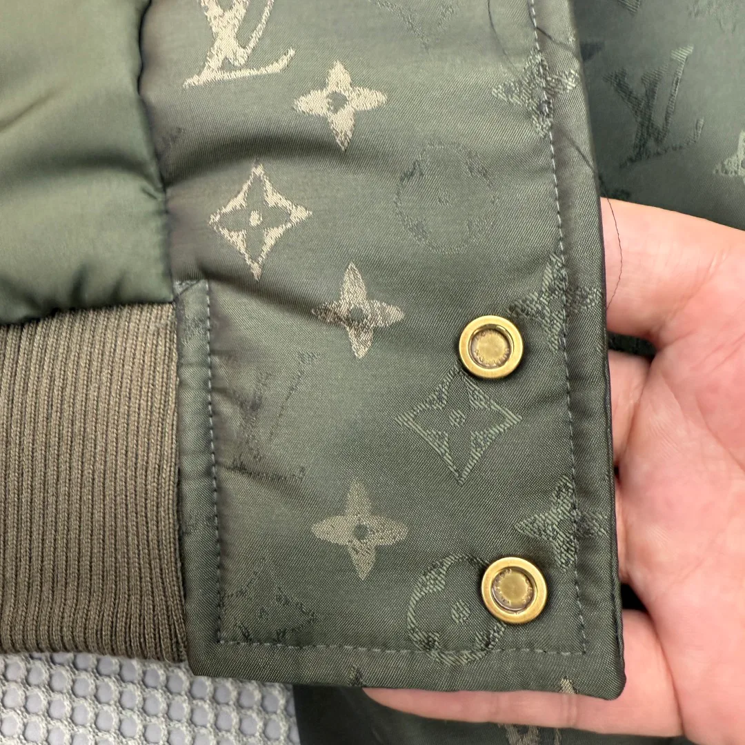 Куртки И Пуховики Мужские Moncler 1860104