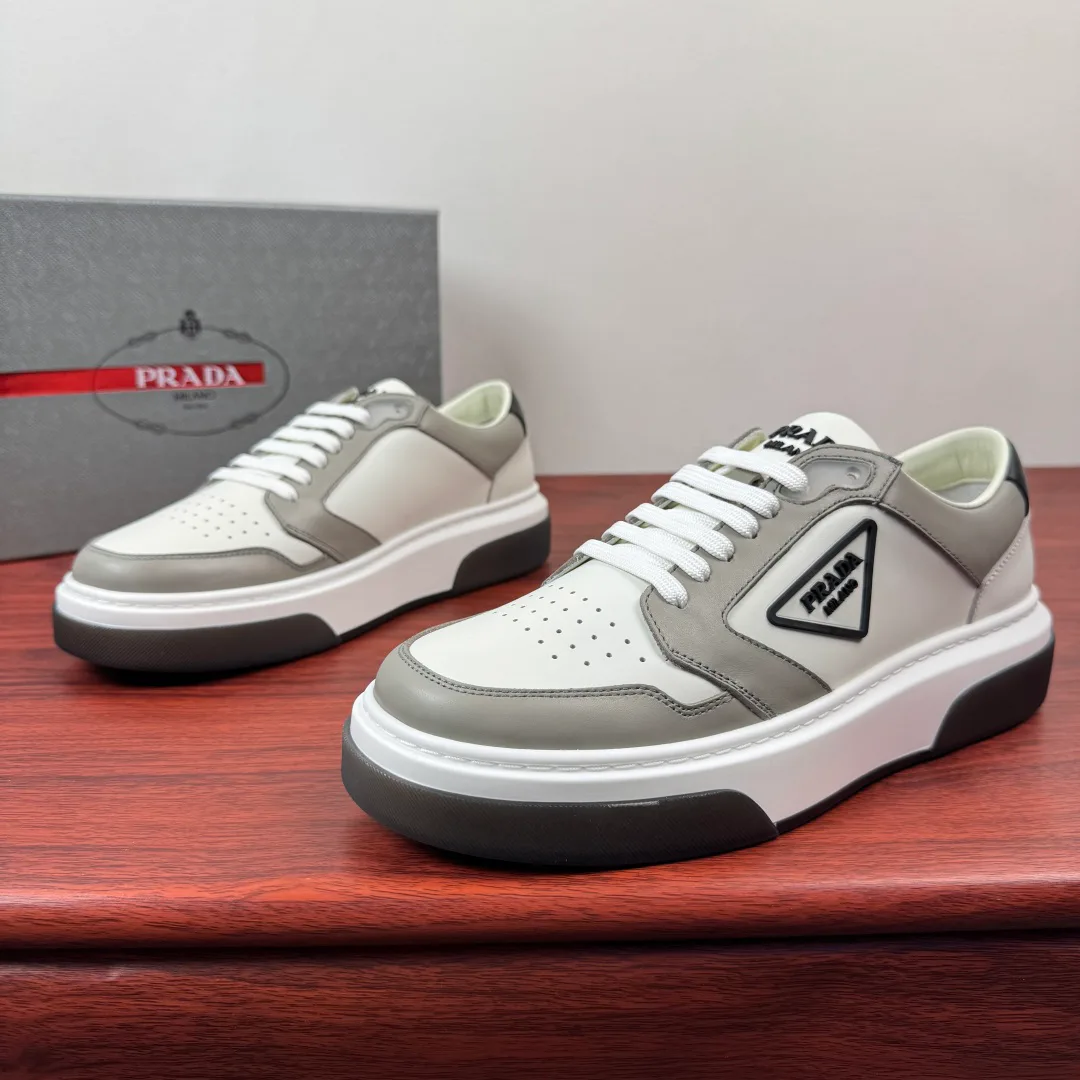 Кроссовки Мужские Prada 11932503