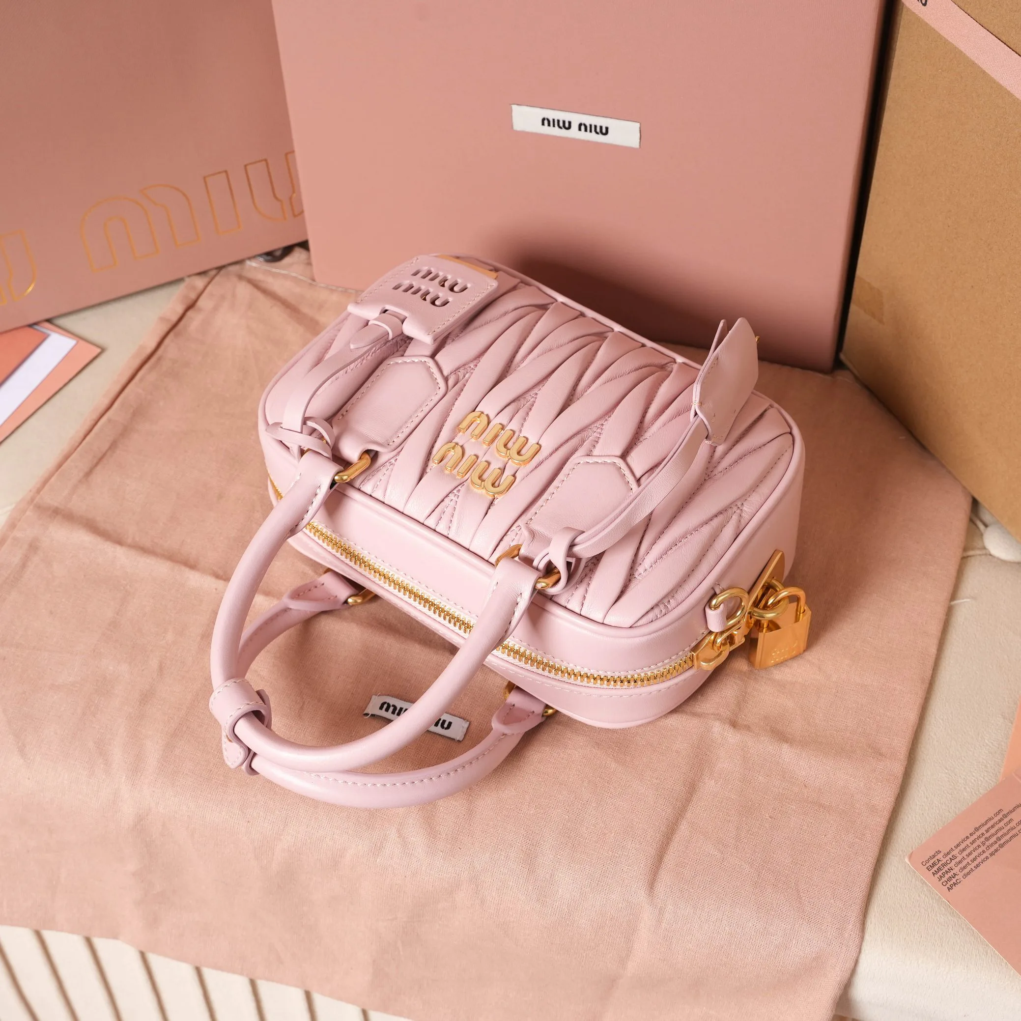 Классические Сумки Женские Miu Miu 11402752