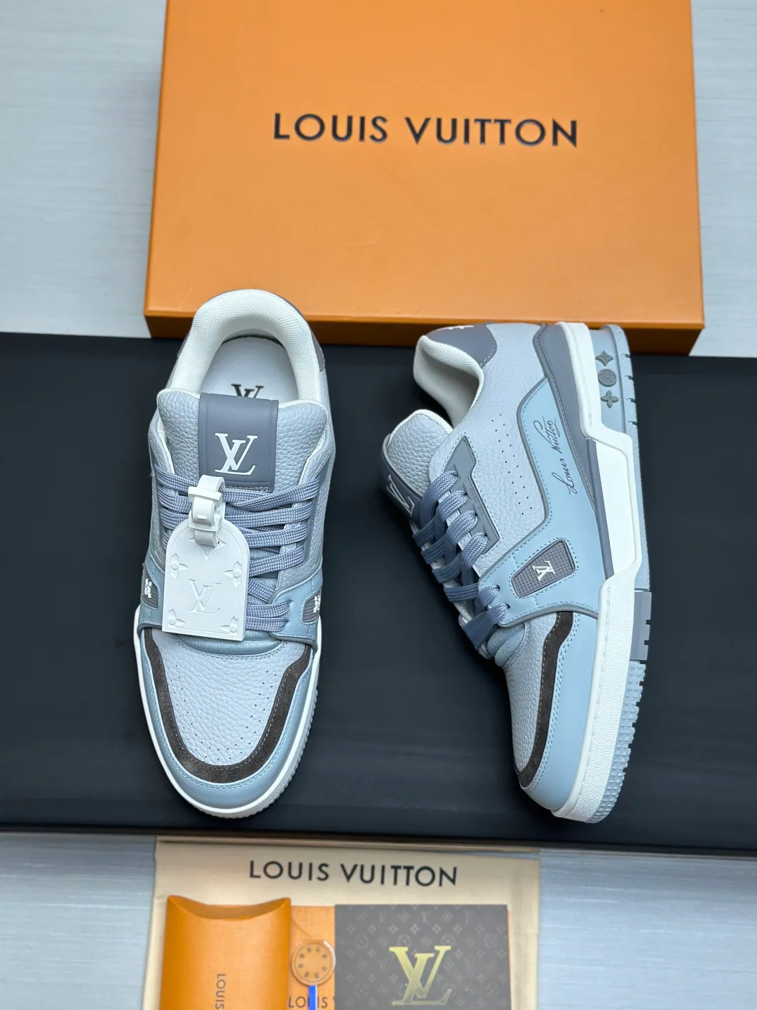 Кроссовки Женские Louis Vuitton 4635121