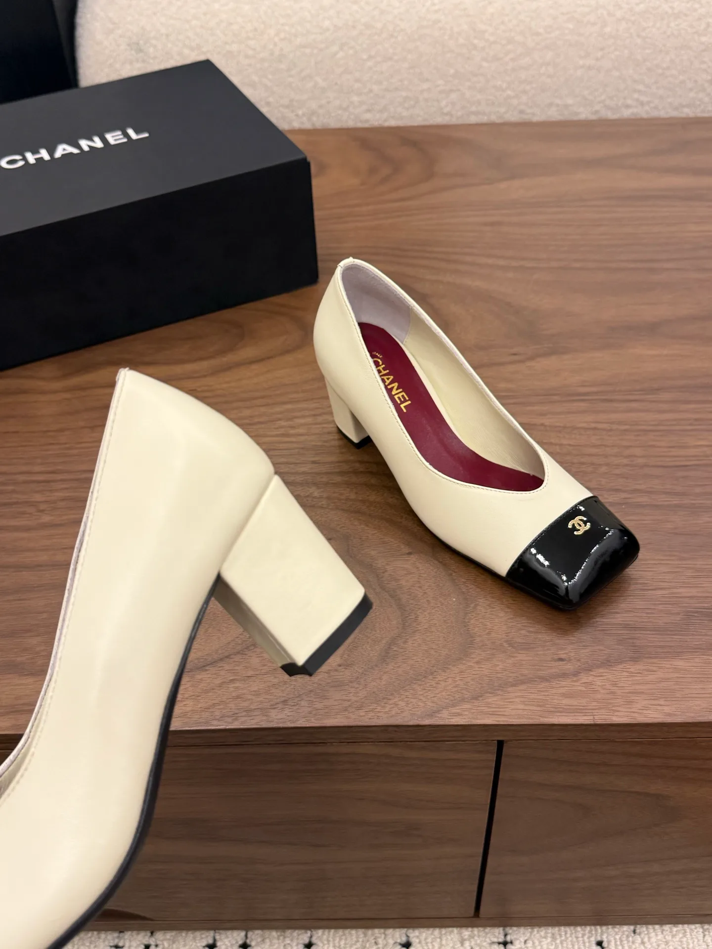 Туфли Женские Chanel 13444950