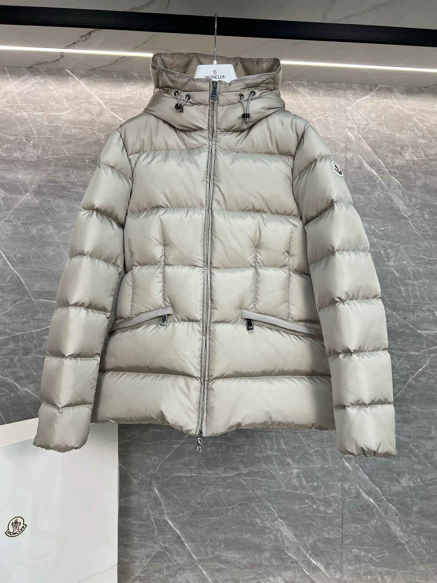Куртки И Пуховики Женские Moncler 901414
