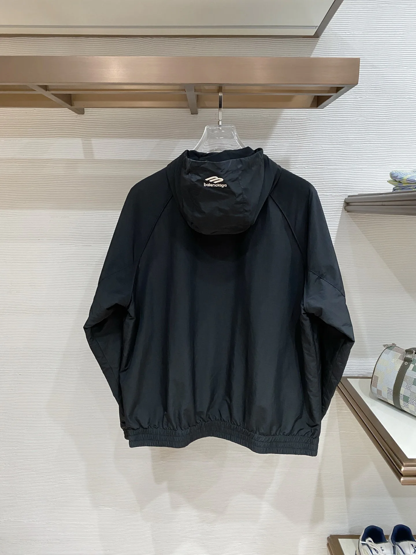 Куртки И Пуховики Мужские Balenciaga 14579940