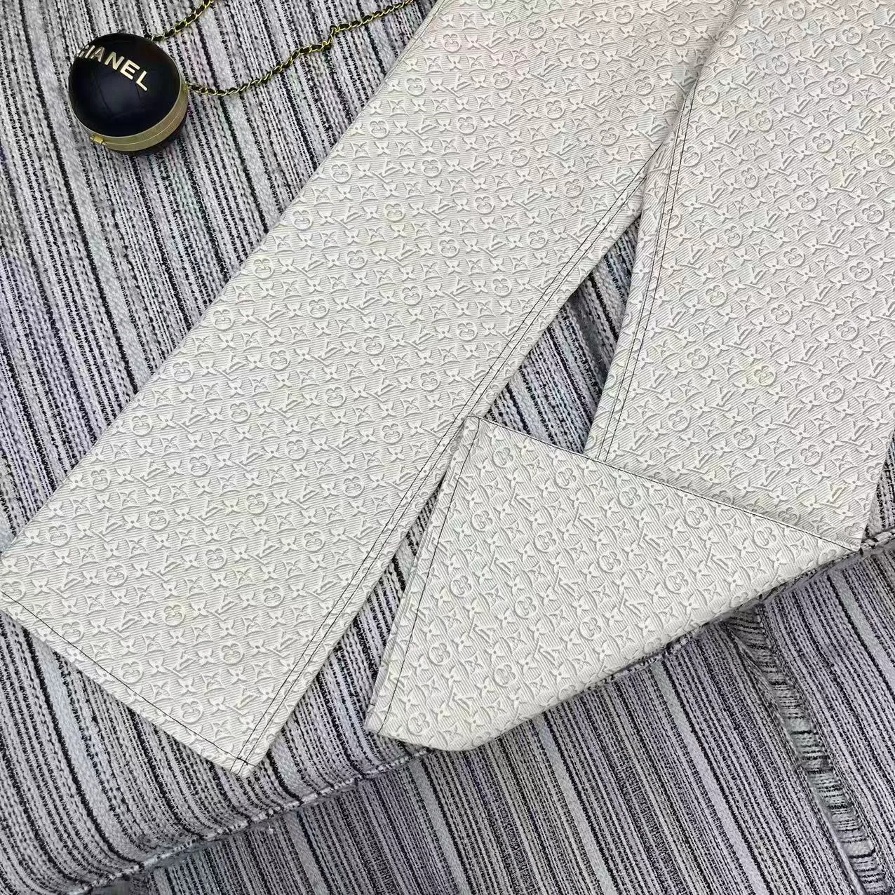 Джинсы Женские Louis Vuitton 11586417