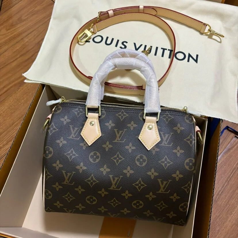 Классические Сумки Женские Louis Vuitton 10786379