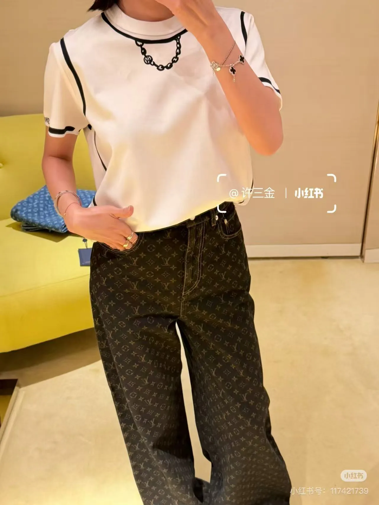 Футболки Женские Louis Vuitton 11117588