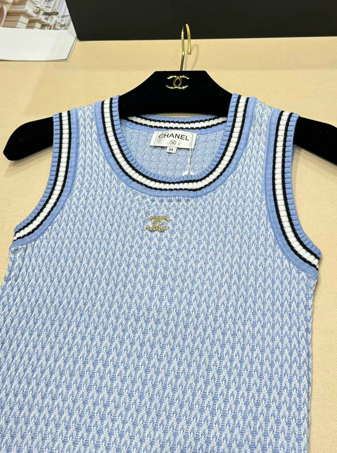 Жилеты Женские Chanel 11278058