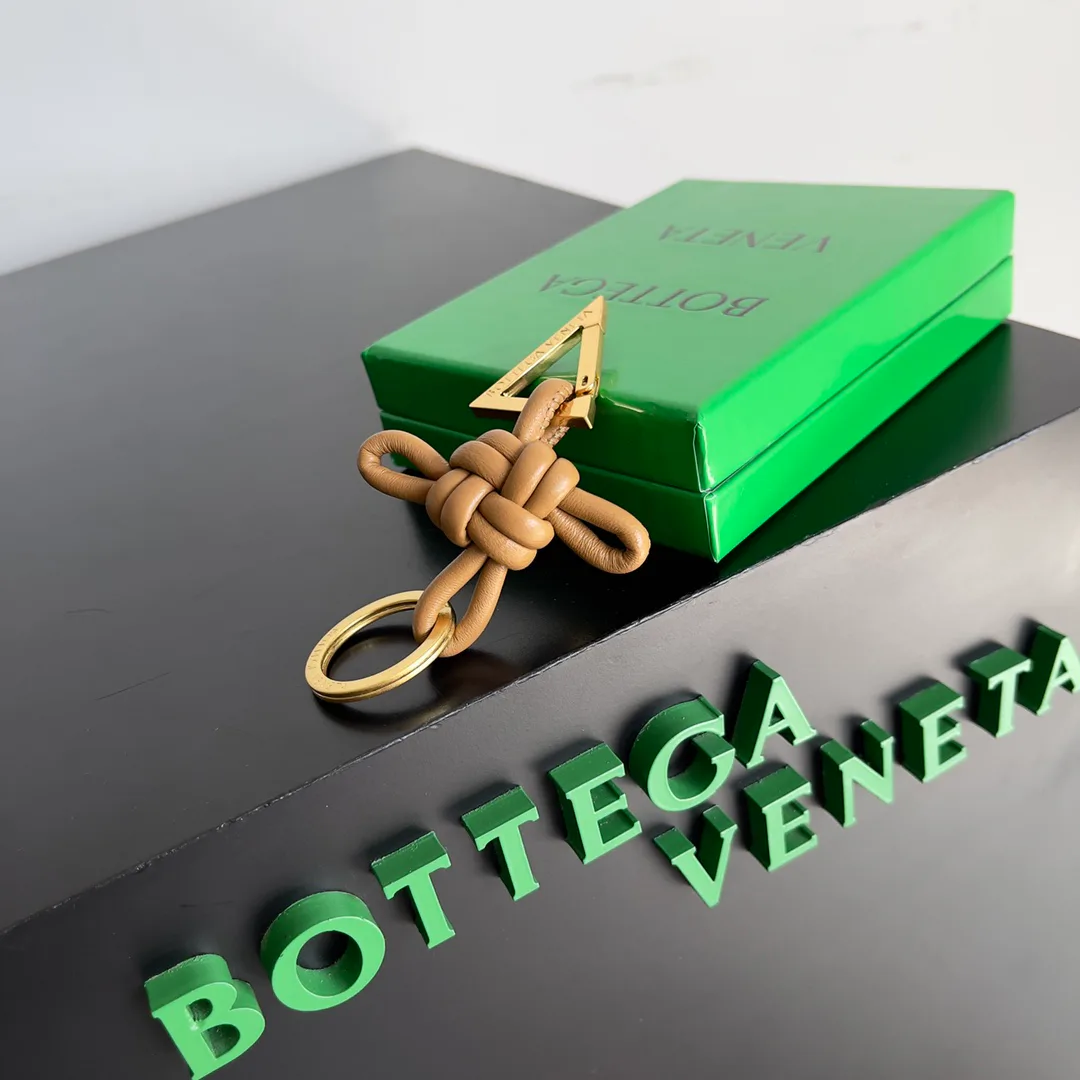 Ключницы Bottega Veneta 595628