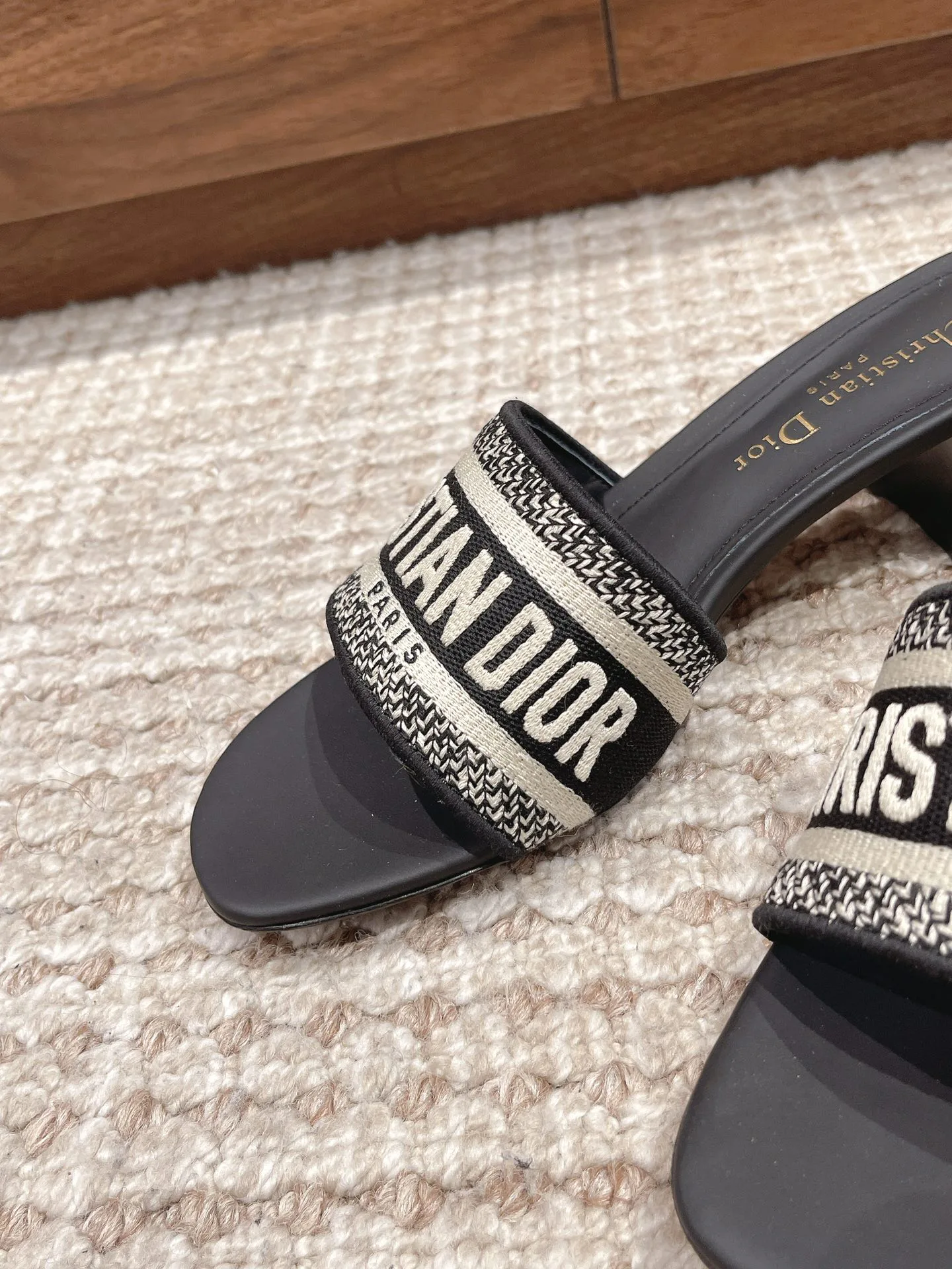 Босоножки Женские Christian Dior 11600084