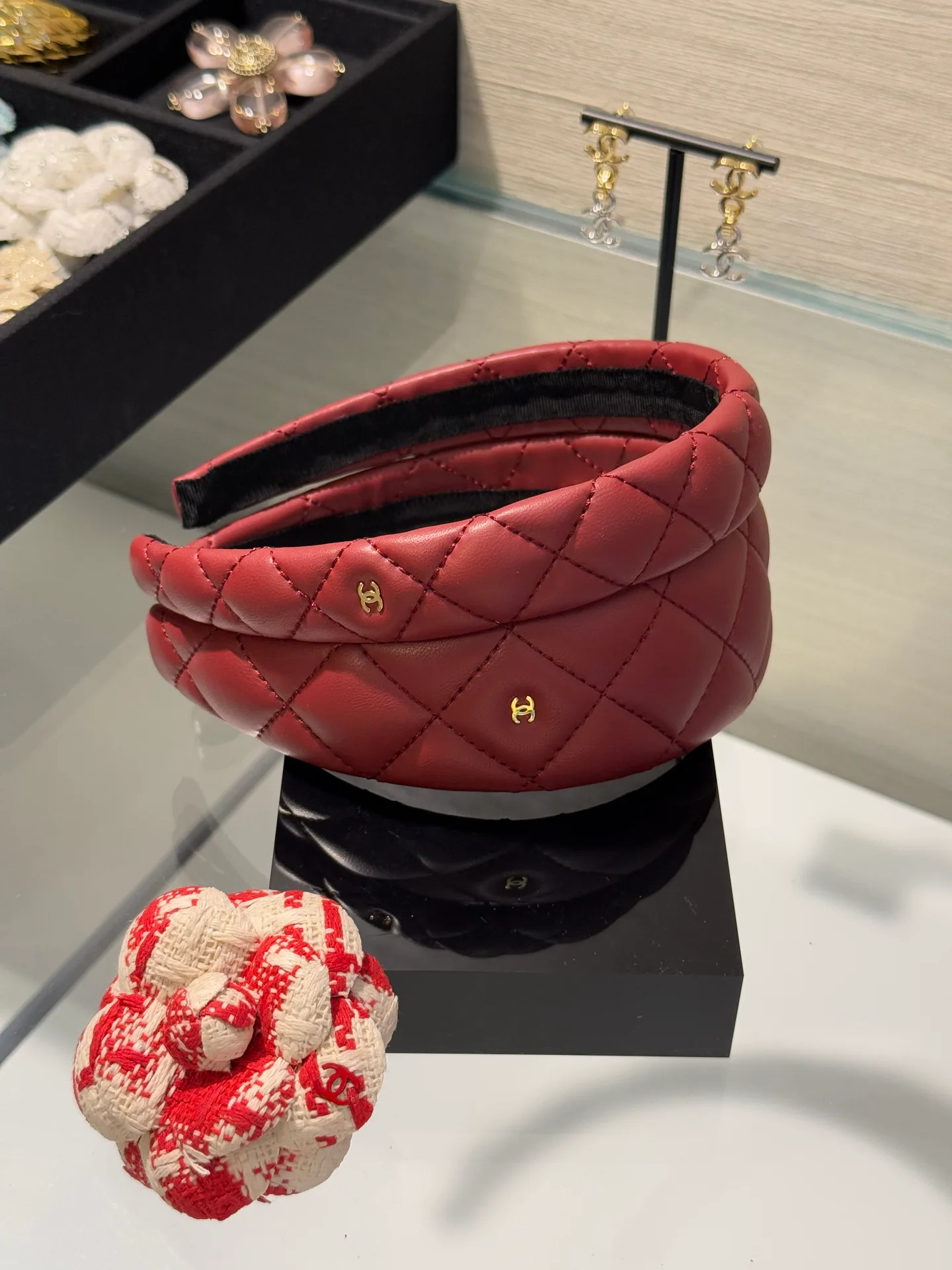 Головные Уборы Chanel 11693706